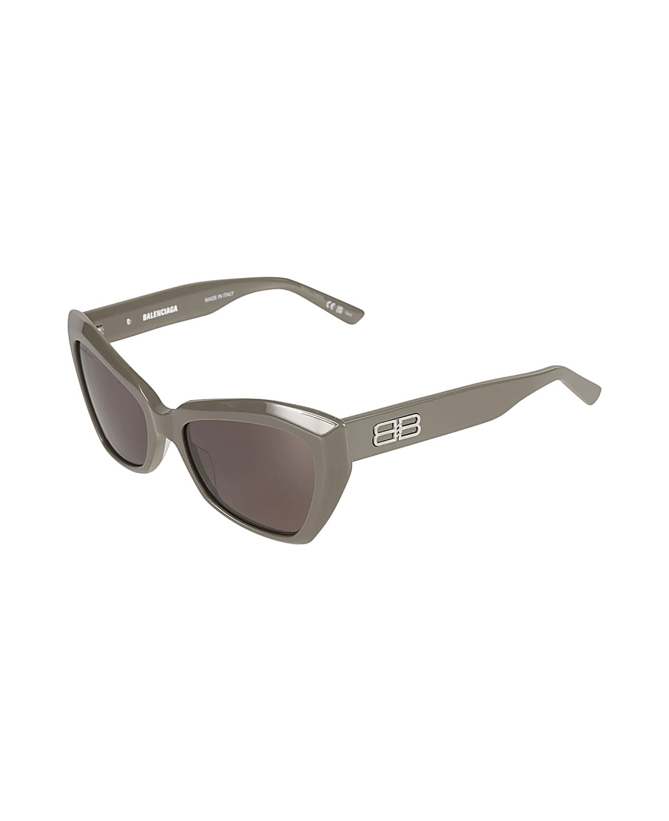Balenciaga Eyewear Bb Plaque Butterfly Frame Gabbana Sunglasses - Grey