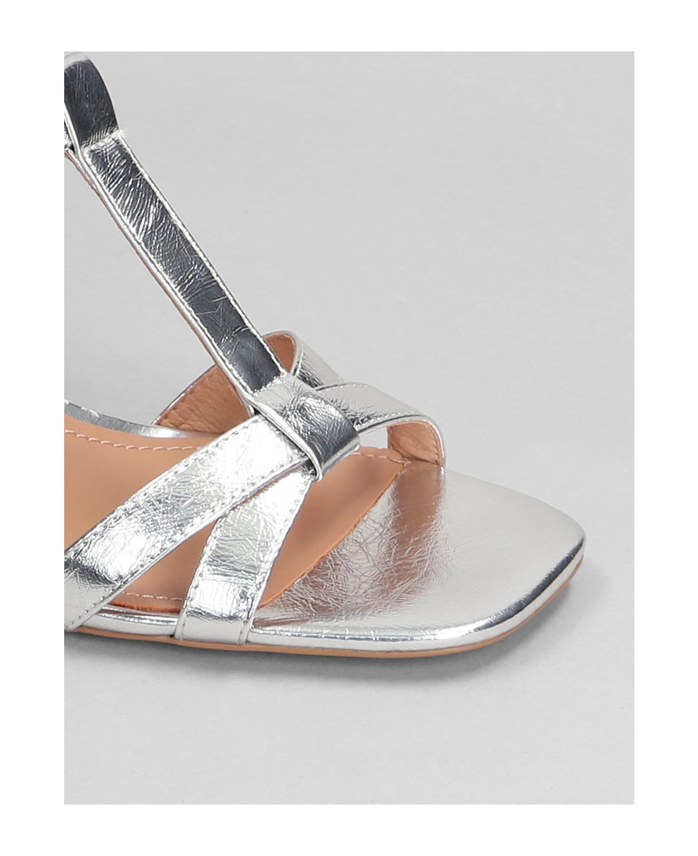 Bibi Lou Rosie Sandals In Silver Leather - silver