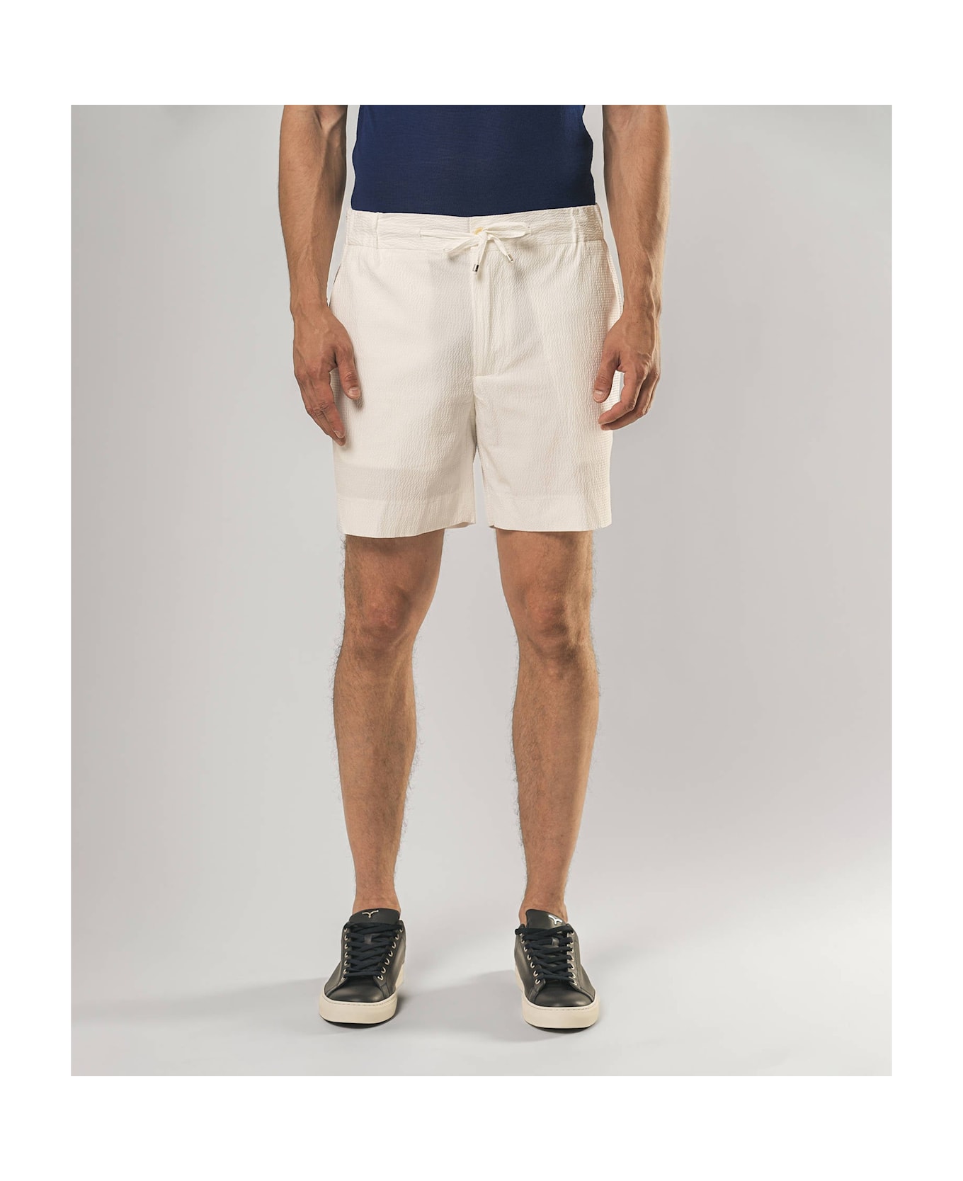 Larusmiani Emerald Bermuda Shorts Shorts - White