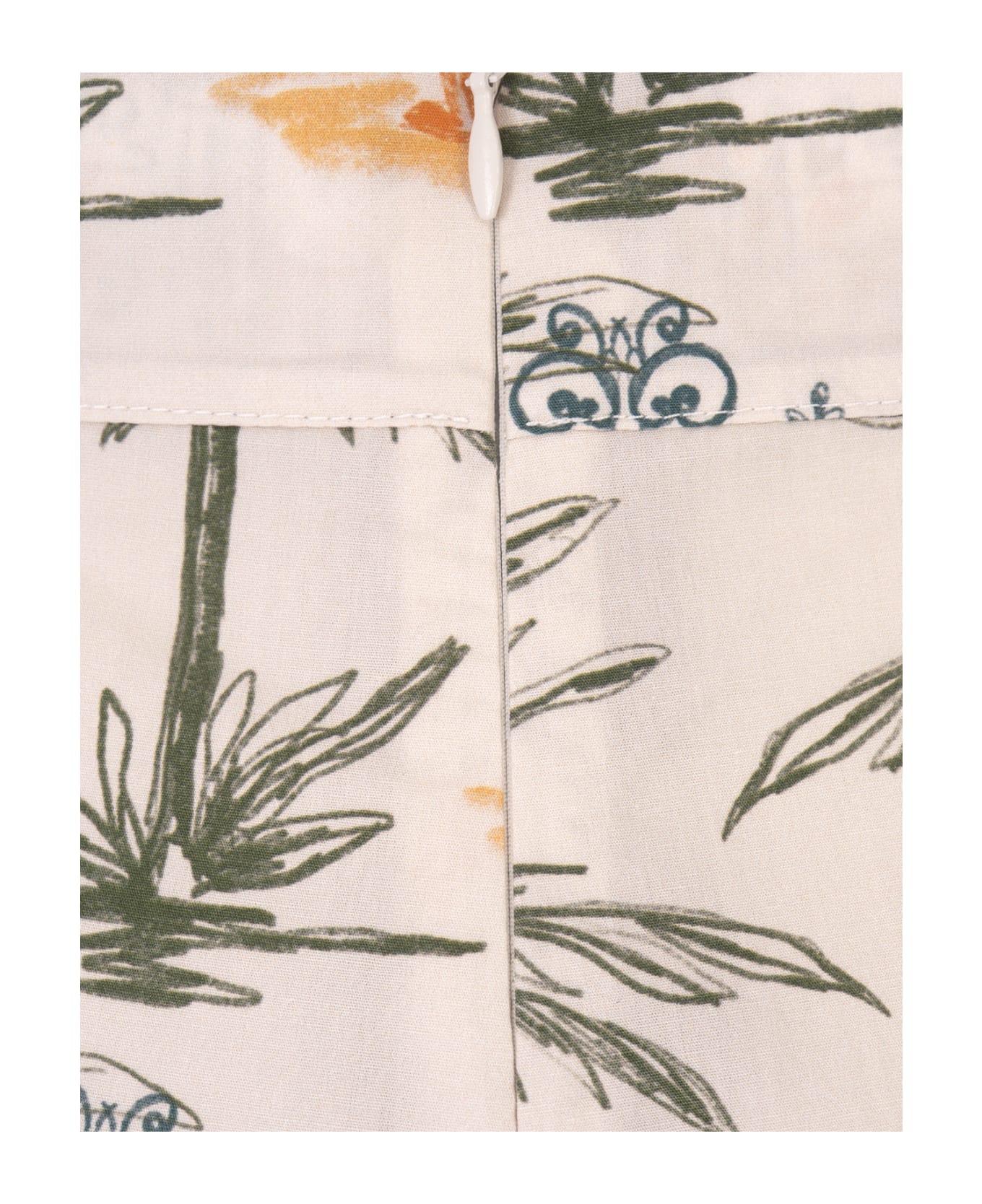 Amotea White Cotton Guia Shorts With Leopard Print - White
