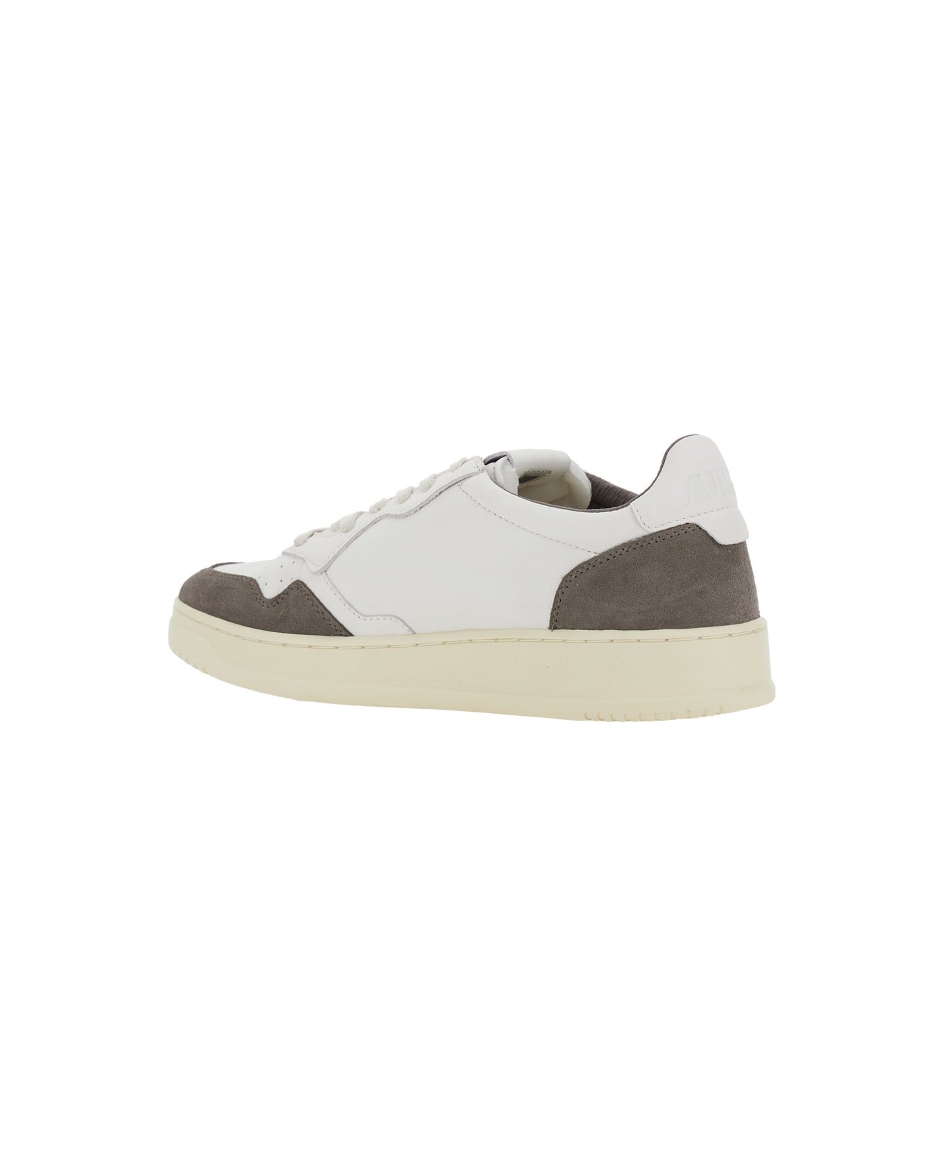 Autry 'medalist Low' White Low Top Sneakers With Side Logo Detail In Leather And Suede Man - White