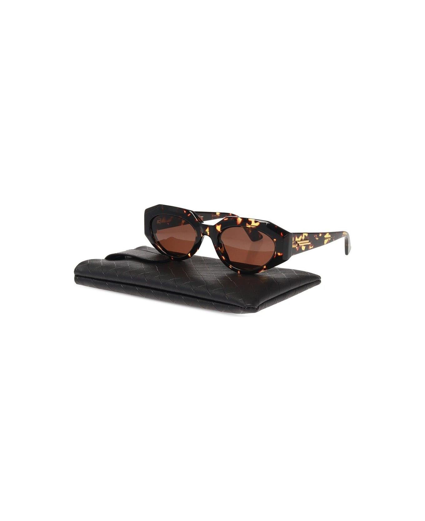 Bottega Veneta Cat-eye Frame Sunglasses - MULTICOLOUR