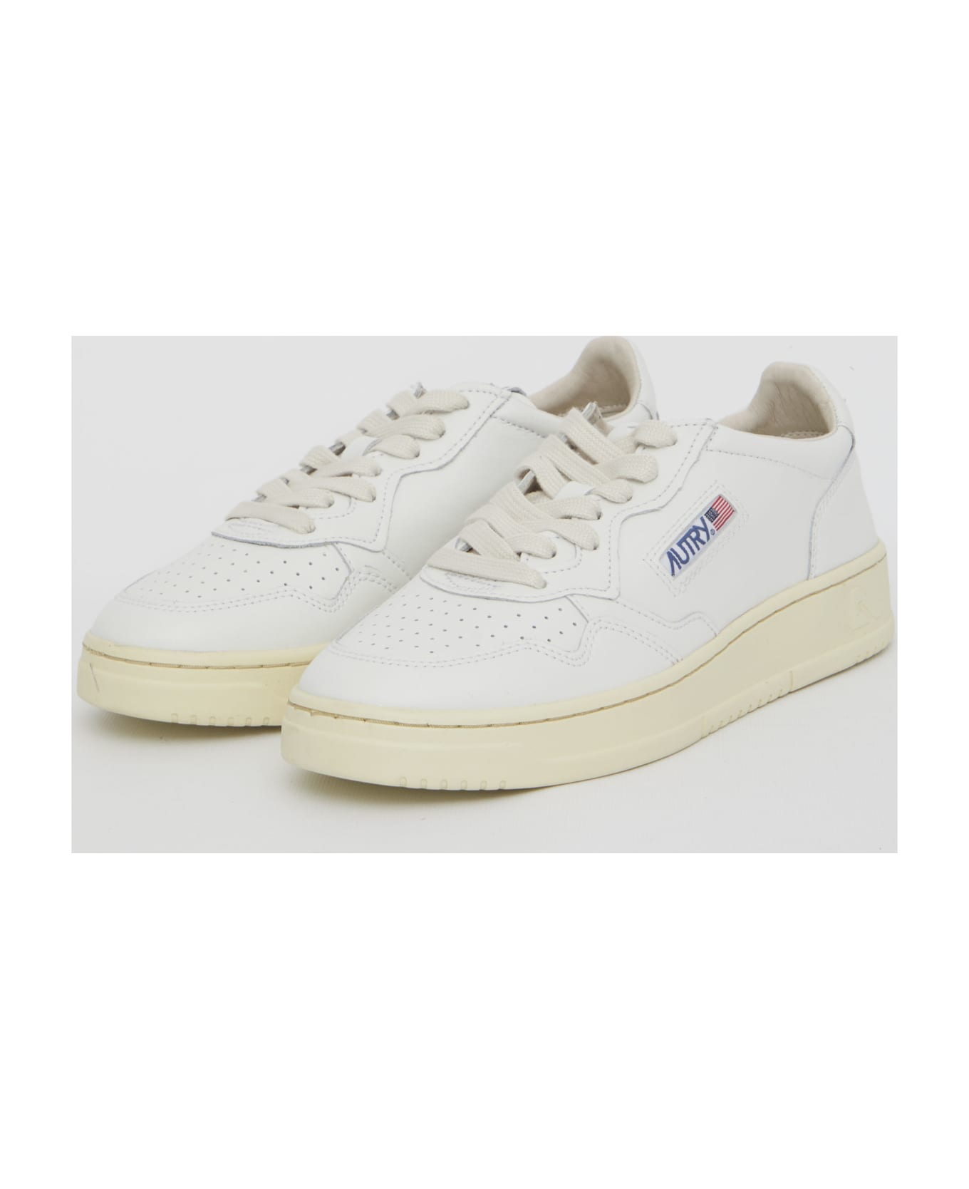 Autry Medalist White Sneakers - WHITE