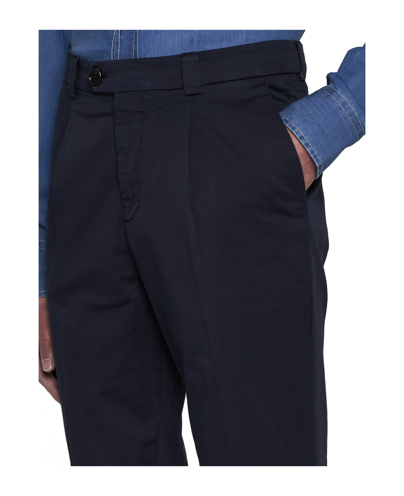 Brunello Cucinelli Garment-dyed Leisure Fit Trousers With Pleats - Blue ボトムス