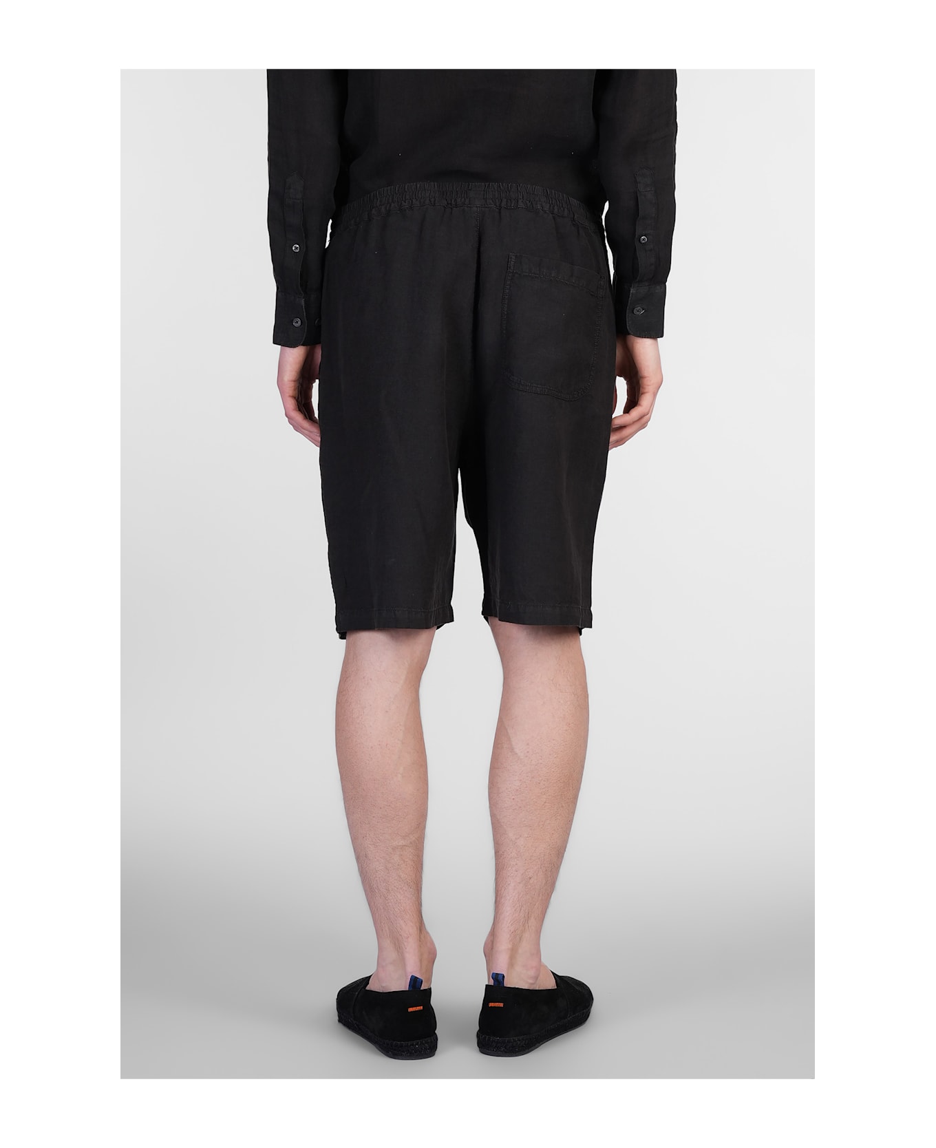 120% Lino Shorts In Black Linen - black