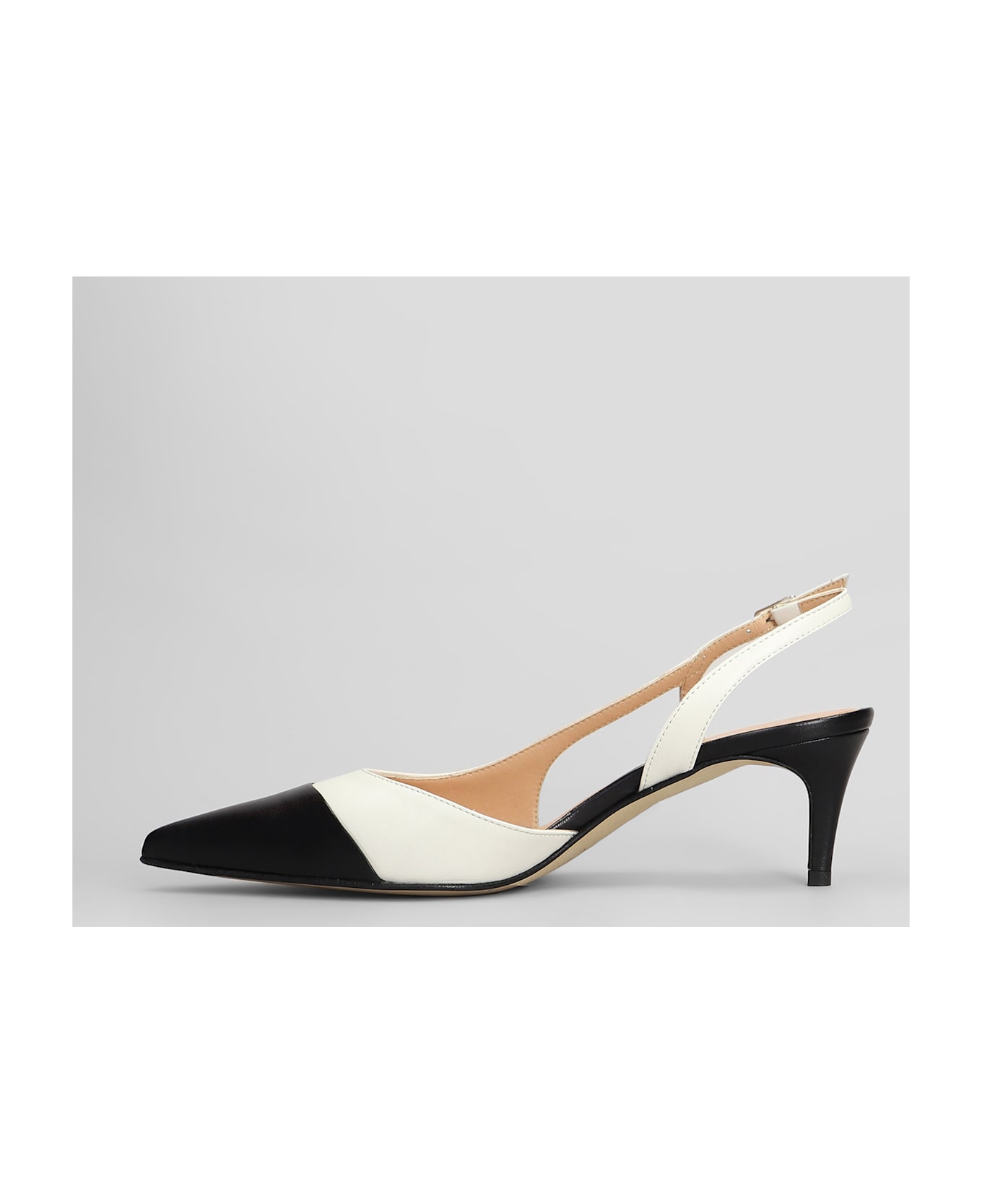 The Seller Pumps In Black Leather - black