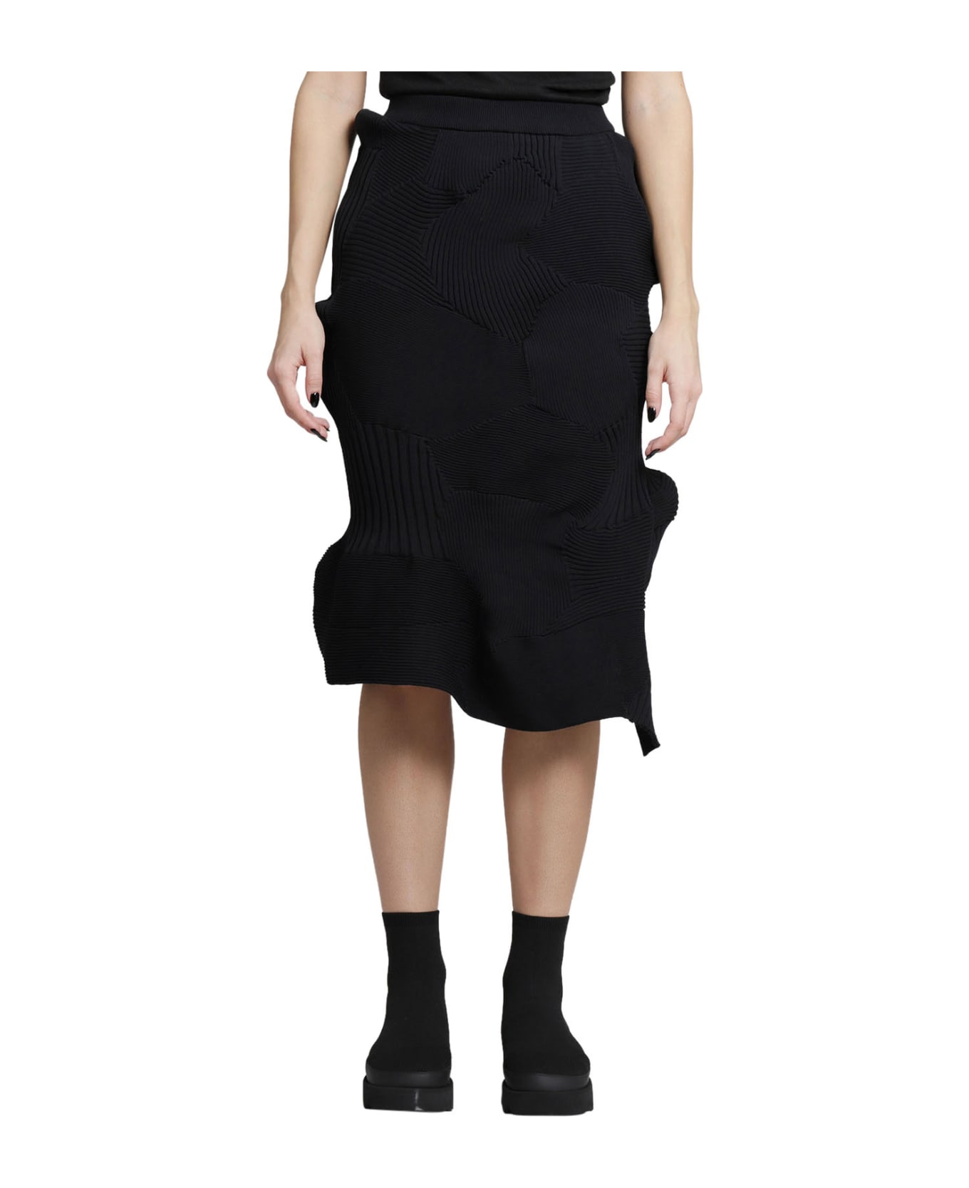 Issey Miyake Black Skirt - Black