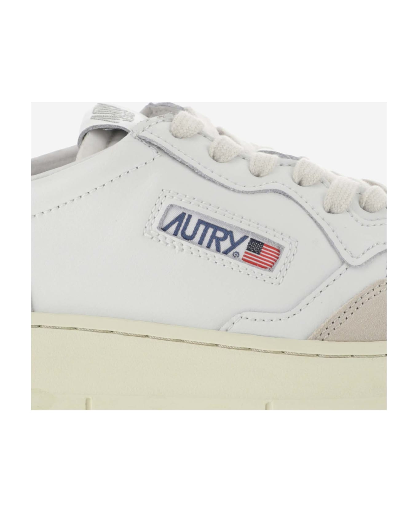 Autry Medalist Low Sneakers - White
