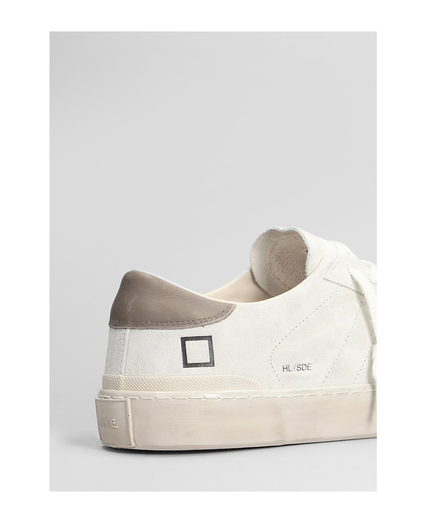 D.A.T.E. Hill Low Sneakers In White Suede - white