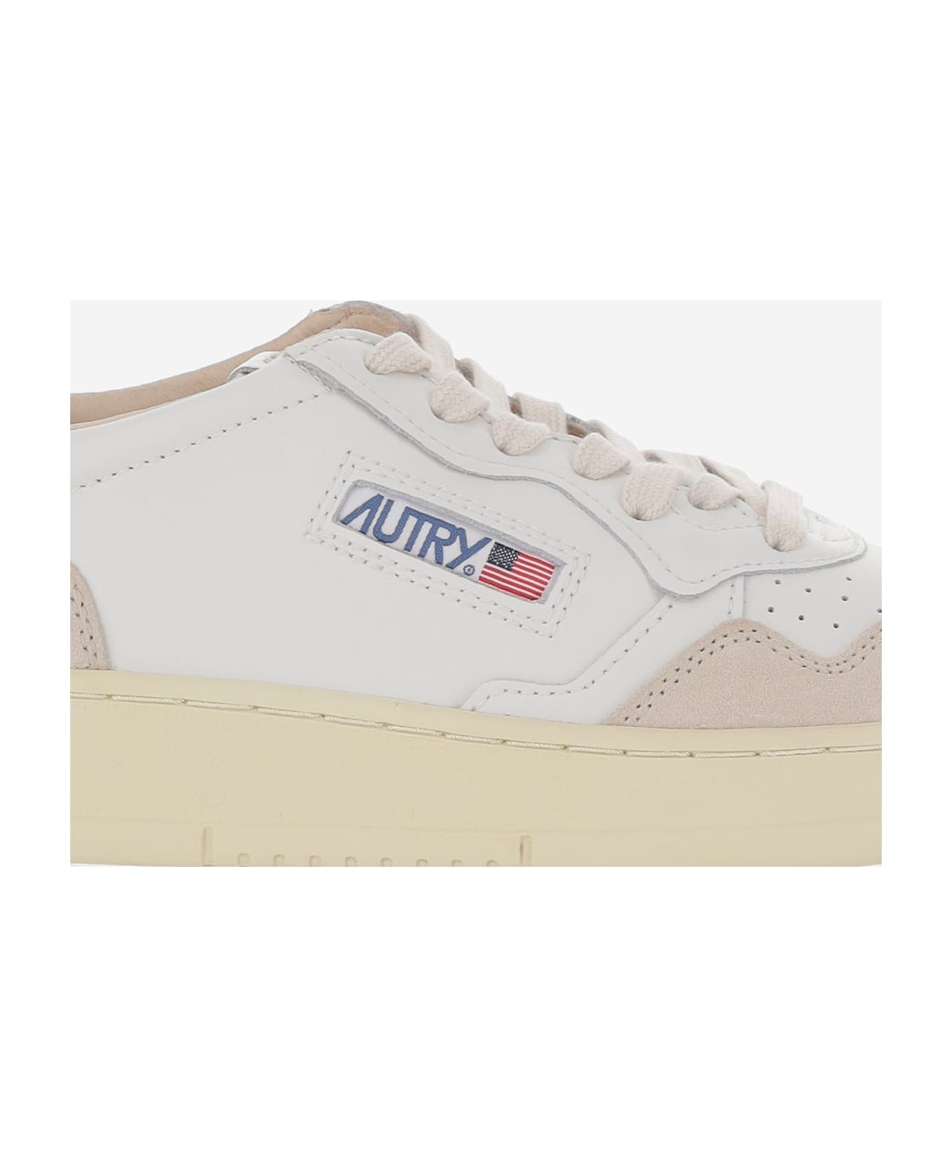 Autry Low Medalist Leather Sneakers - Red