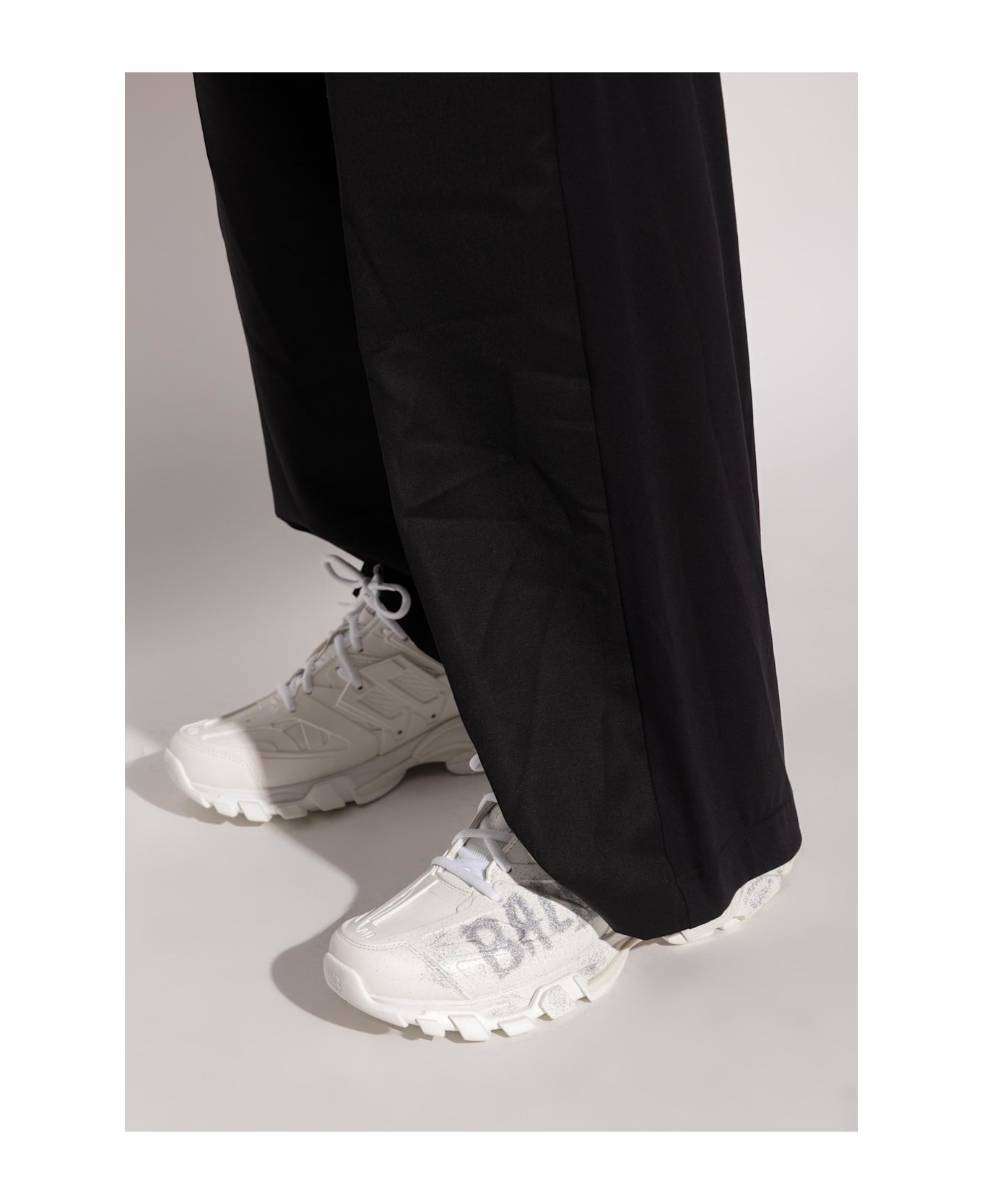 Balenciaga 
track
 Sports Shoes - White