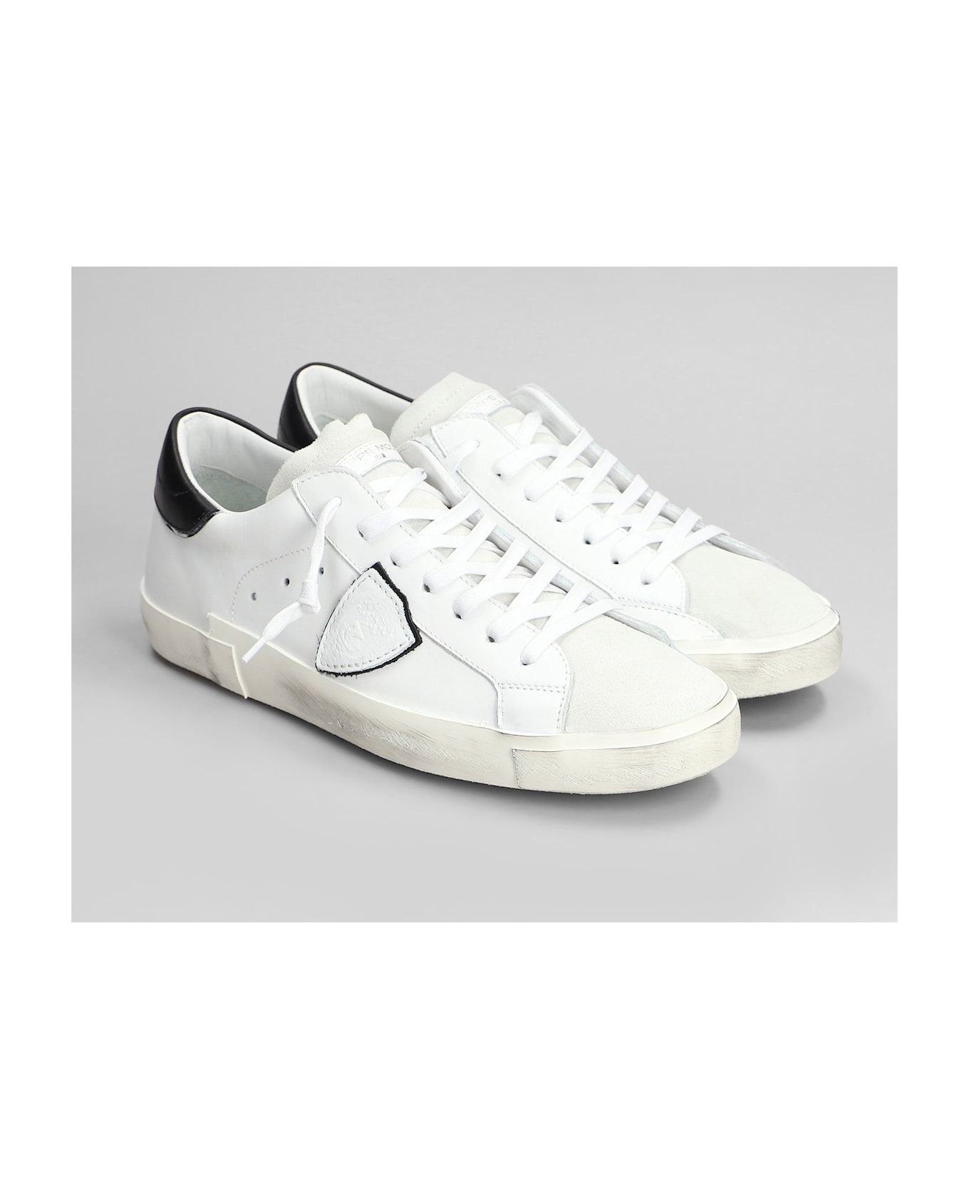 Philippe Model Prsx Low Sneakers In White Suede And Leather - white