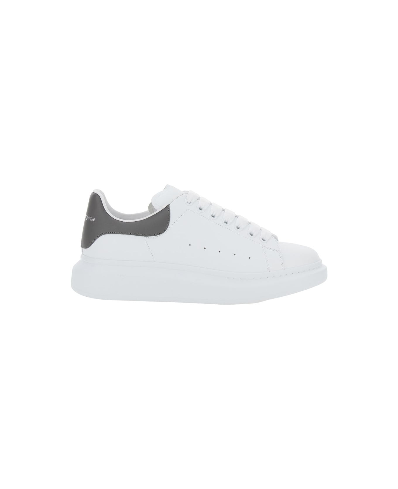 Alexander McQueen White Oversize Sneakers With Flat Laces And Contrasting Heel With Logo Lettering In Leather Man - White