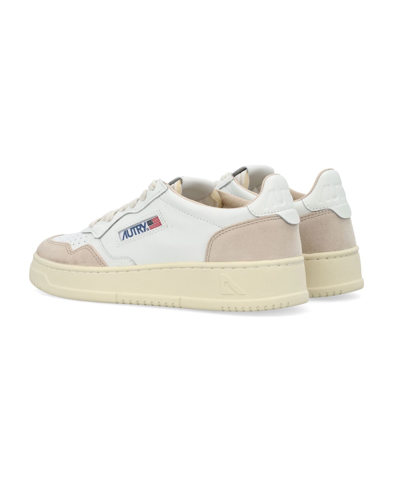 Autry Medalist Low Woman Sneakers - WHT WHT