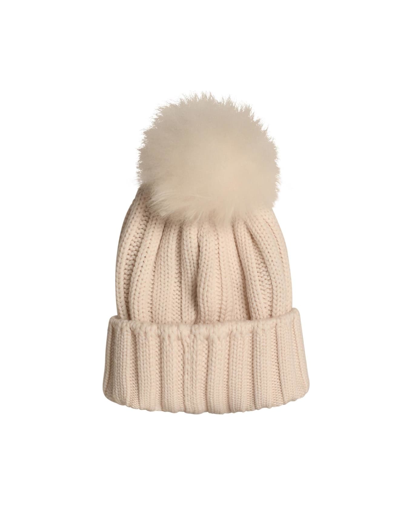 Woolrich 
pon Pon
 White Virgin Wool Beanie - Milky Cream