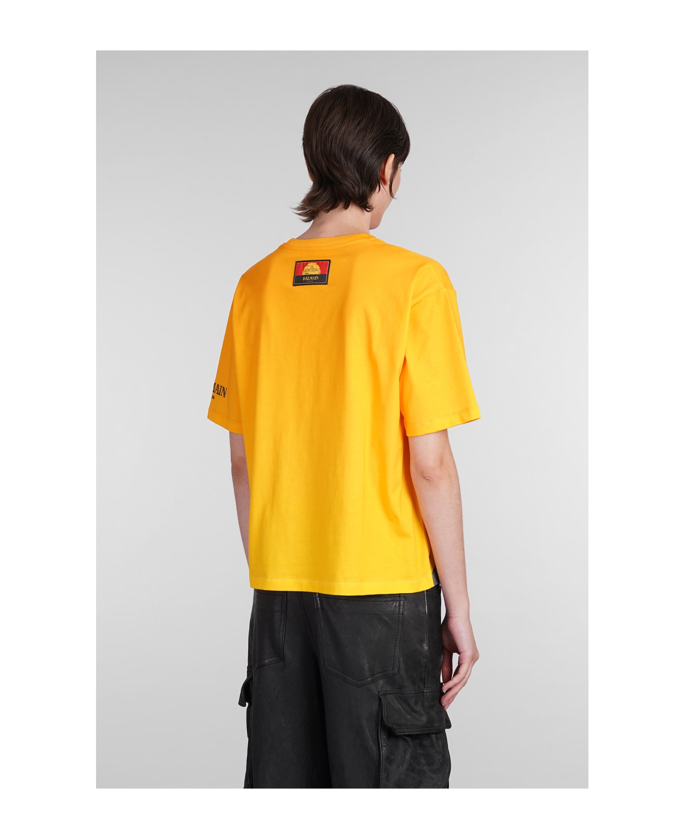 Balmain T-shirt In Yellow Cotton - yellow