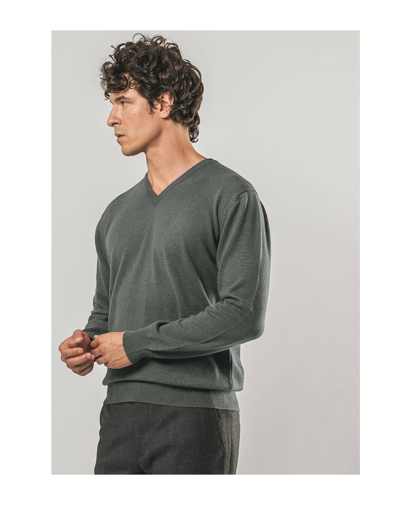 Larusmiani V-neck Sweater Bachelor Sweater - Grey