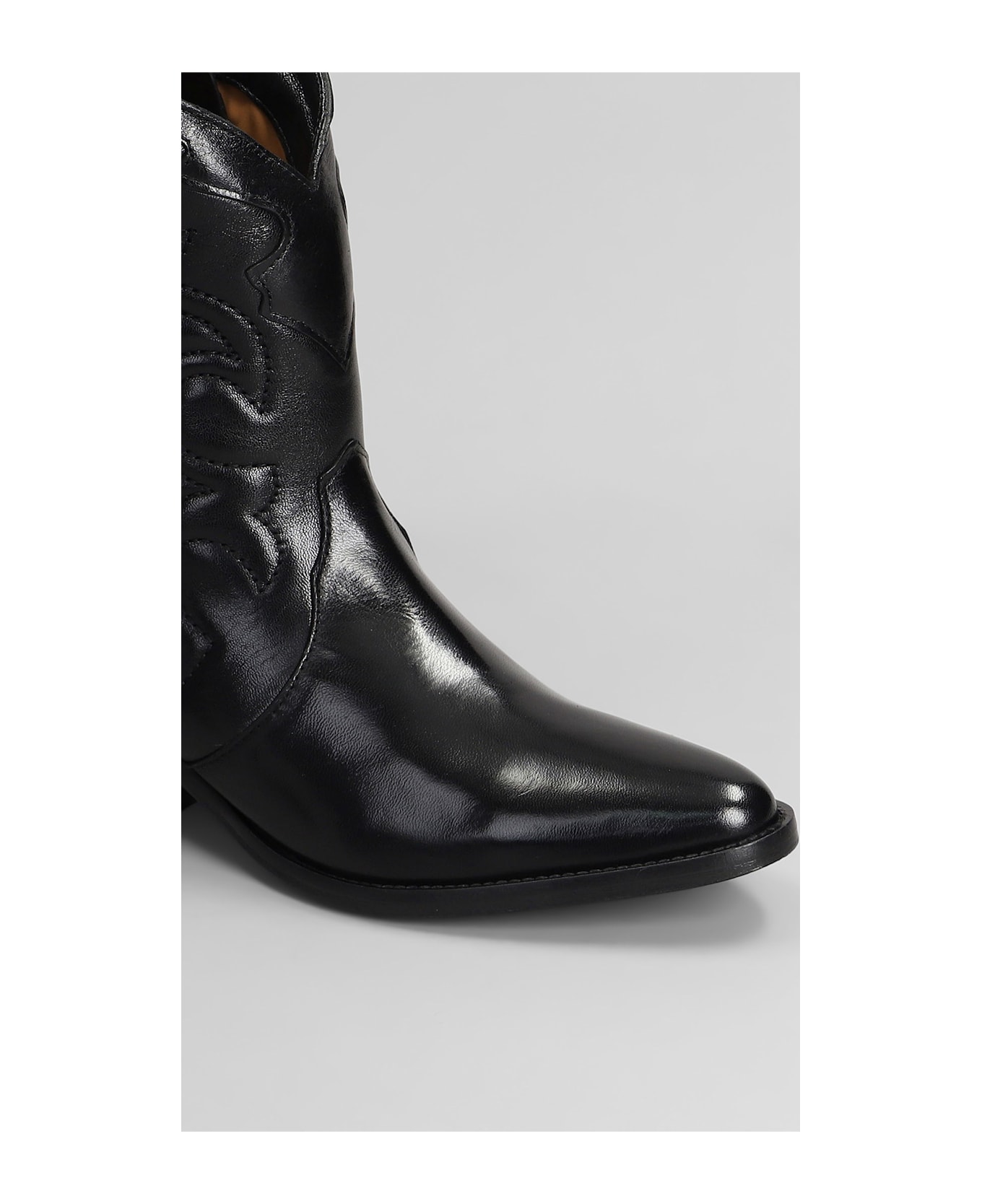 Julie Dee Texan Ankle Boots In Black Leather - black