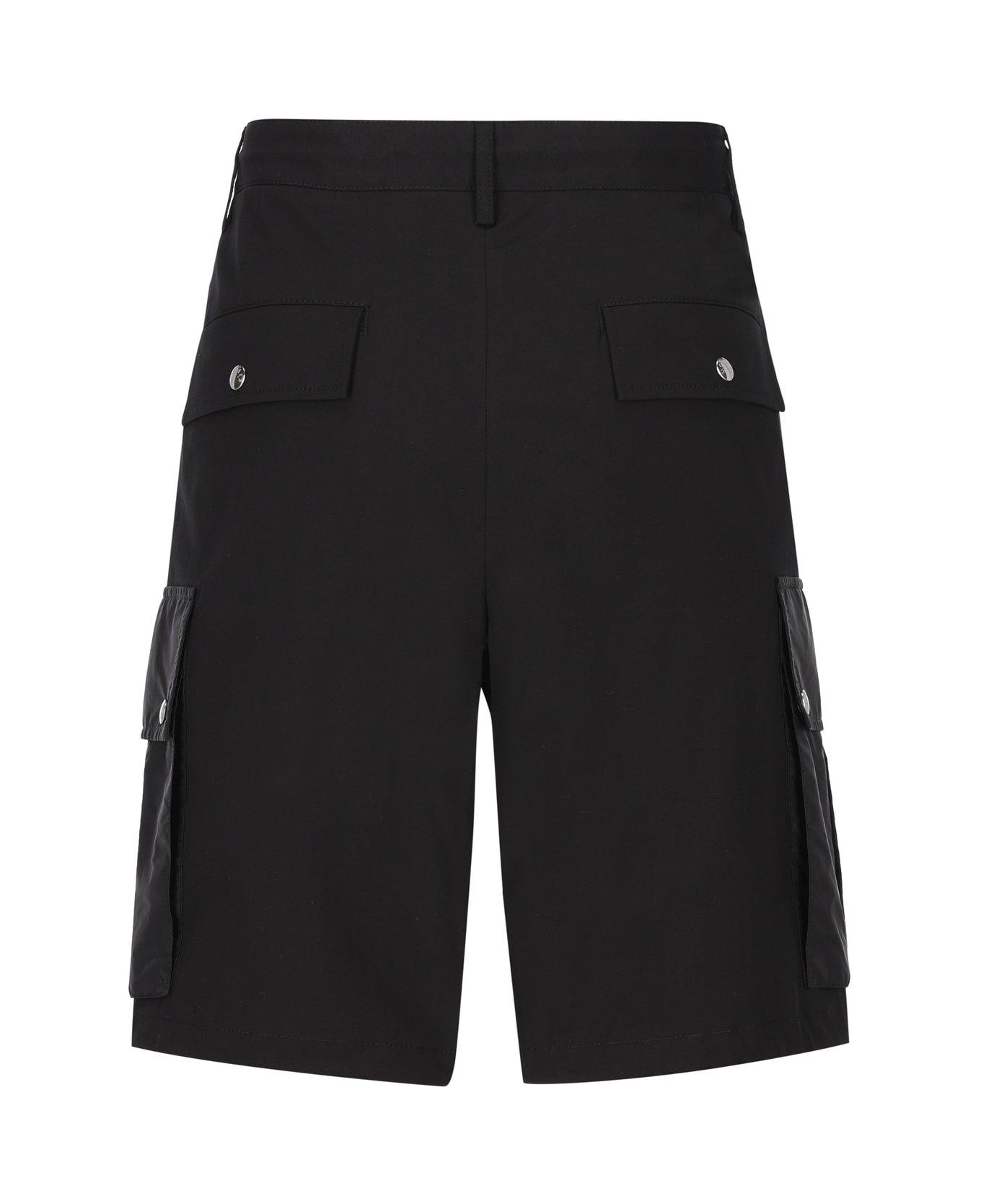 Moncler Button Detailed Logo Patch Shorts - Black ショートパンツ