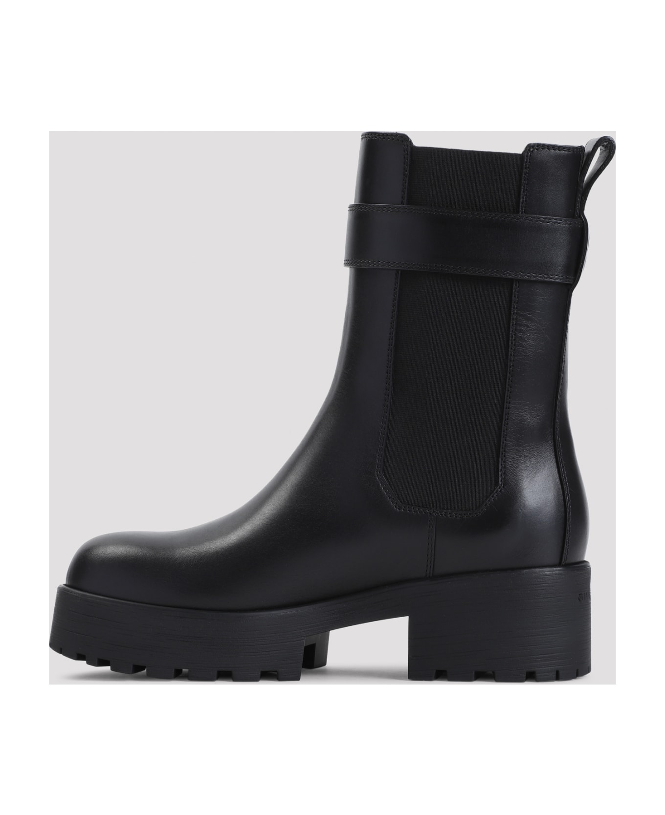 Givenchy Chelsea Boots - Black