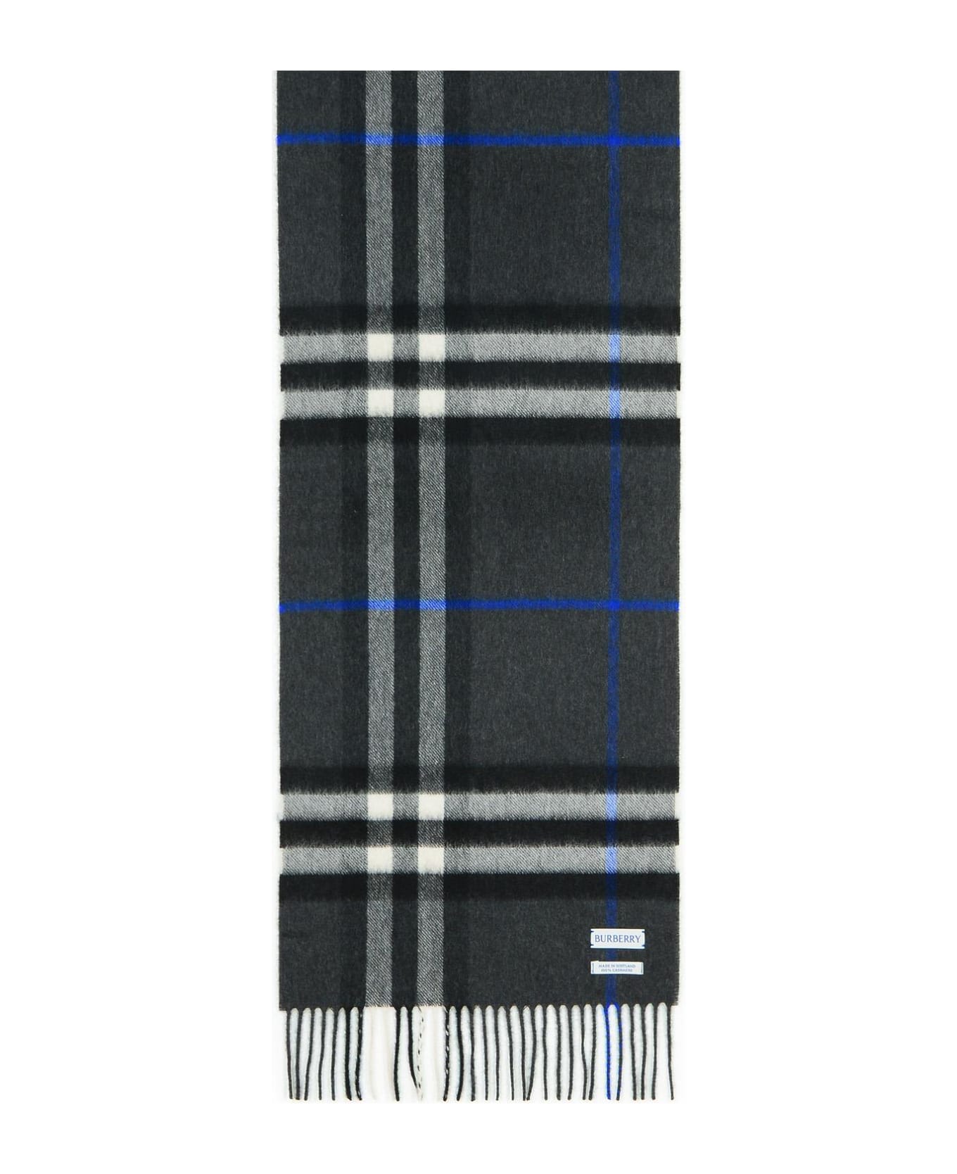 Burberry 'mu Giant' Grey Cashmere Scarf - Grey