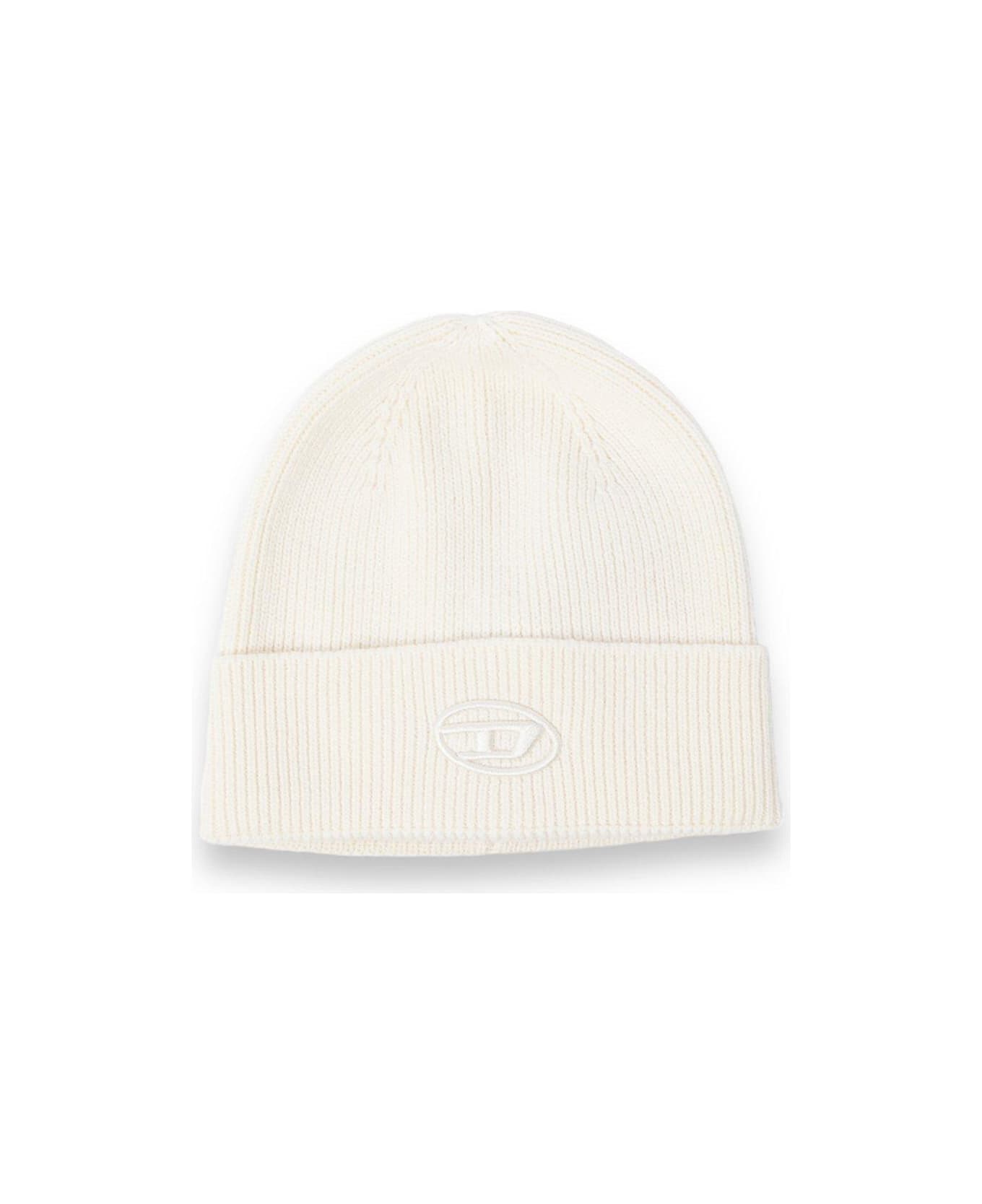 Diesel K-coder-fully B Logo Embroidered Beanie - White