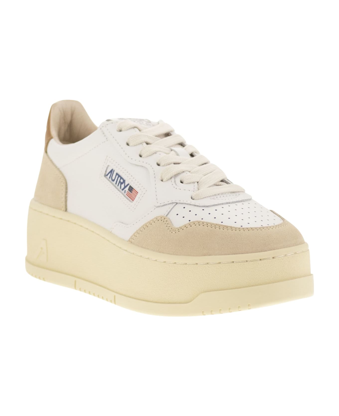 Autry Medalist Platform - Leather And Suede Trainers - White/beige