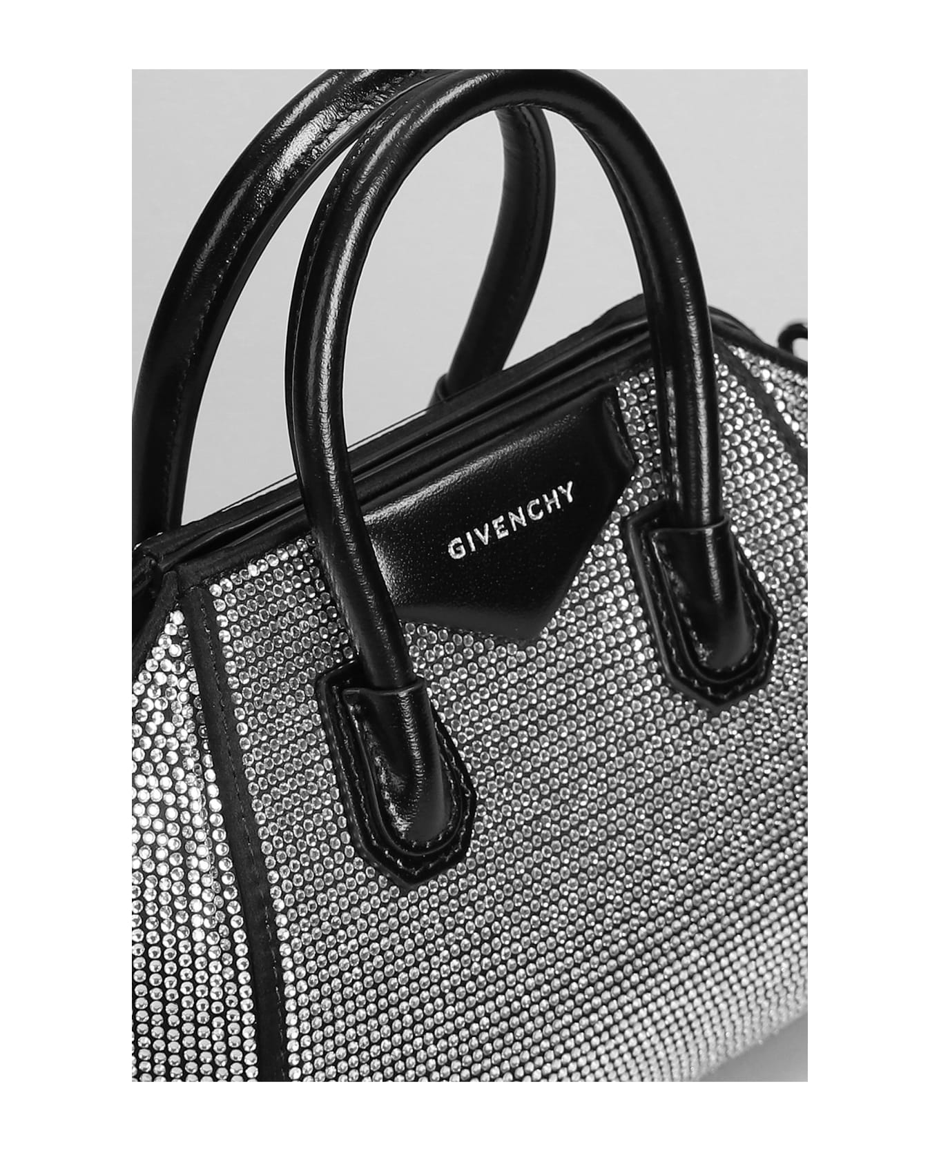 Givenchy Antigona Shoulder Bag - black