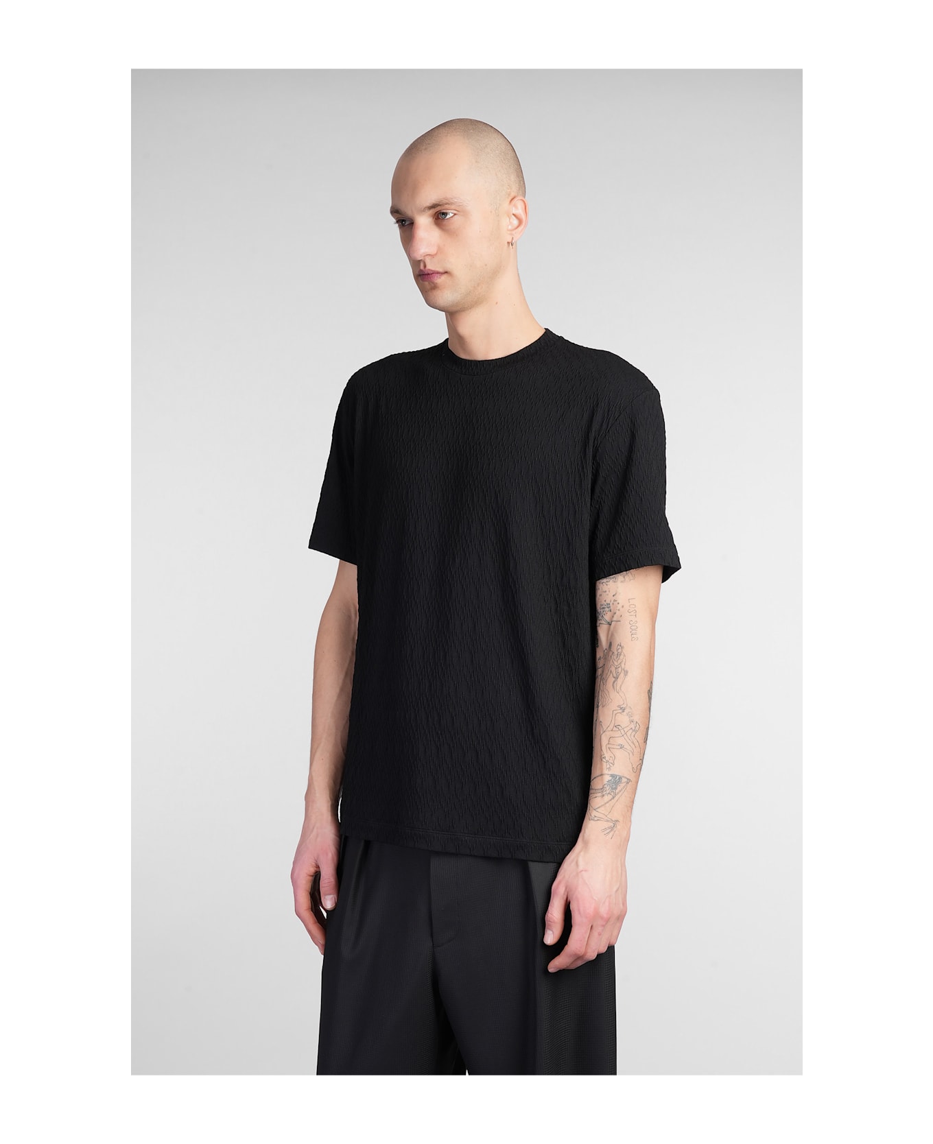 【関税&送料込】Giorgio Armani Viscose T-Shirt Giorgio Armani T-shirt In Black Viscose | italist
