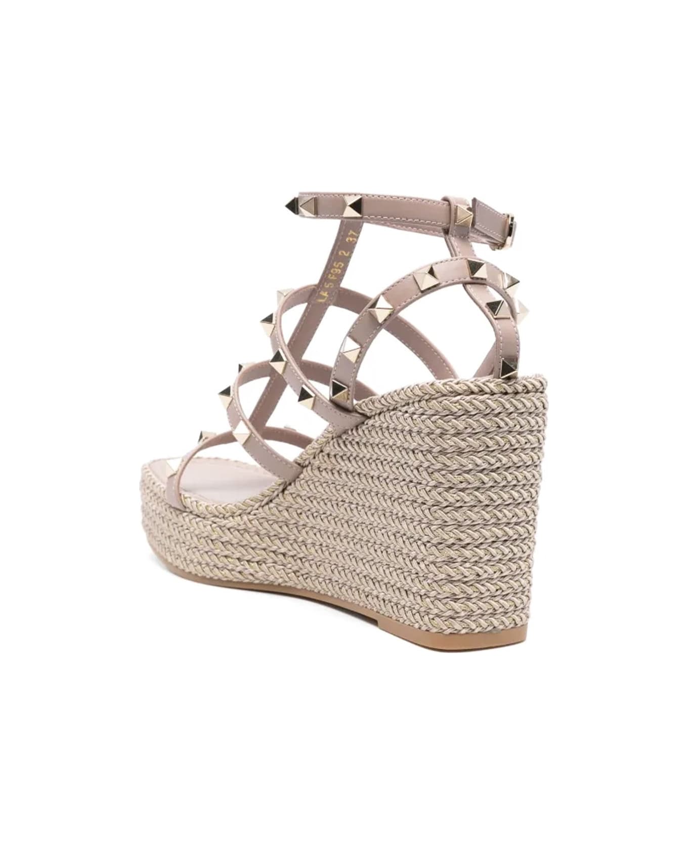 Valentino Garavani Garavani Rockstud Wedge Sandals - Beige
