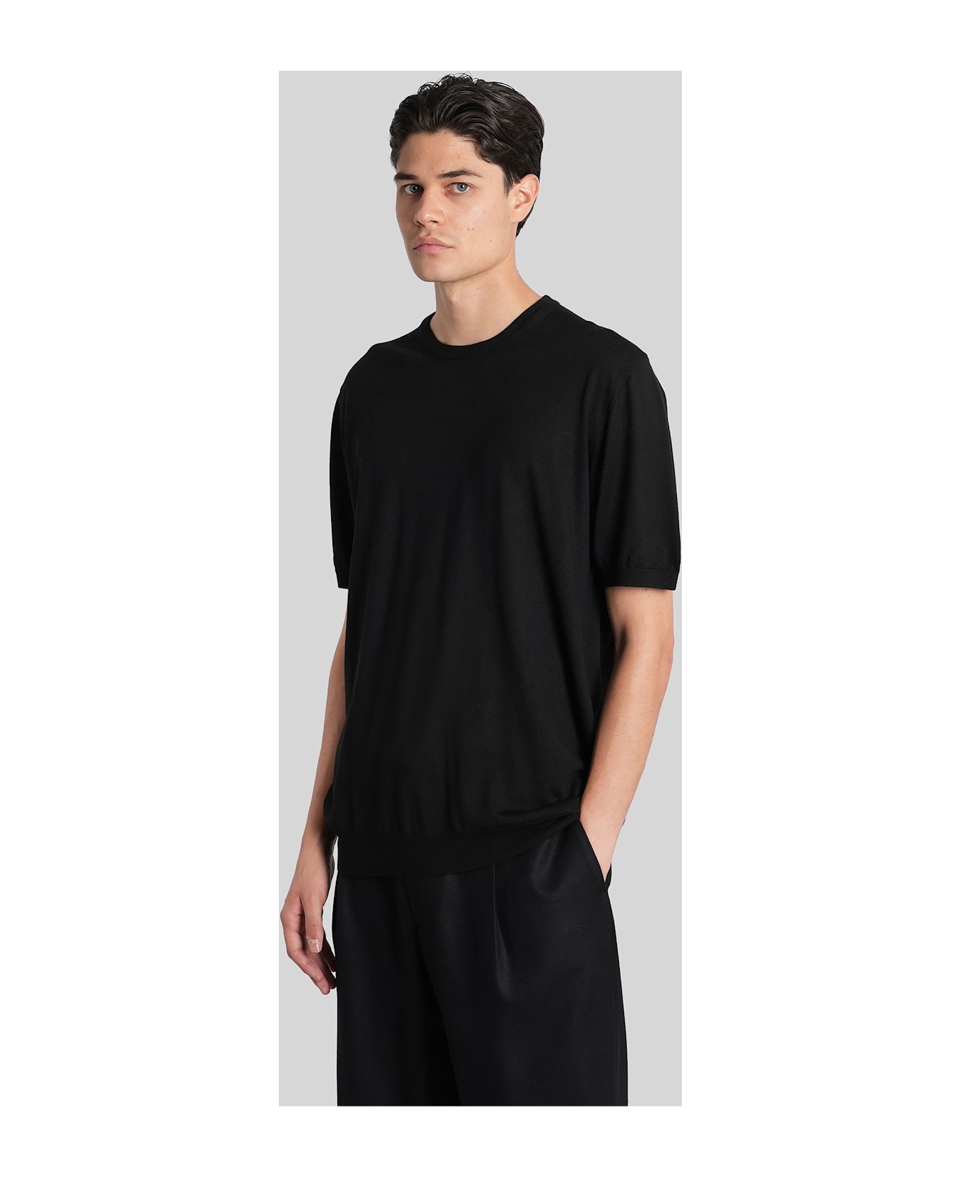 Lardini T-shirt In Black Wool - black