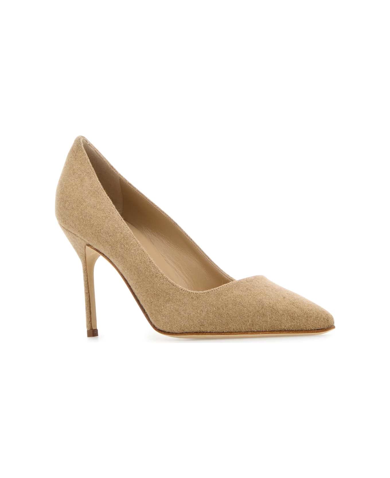 Manolo Blahnik Beige Fabric Bb Pumps - LBRW