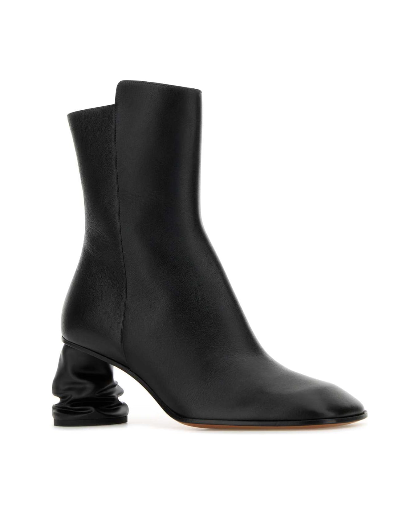 Alexander McQueen Black Leather Ankle Boots - Black