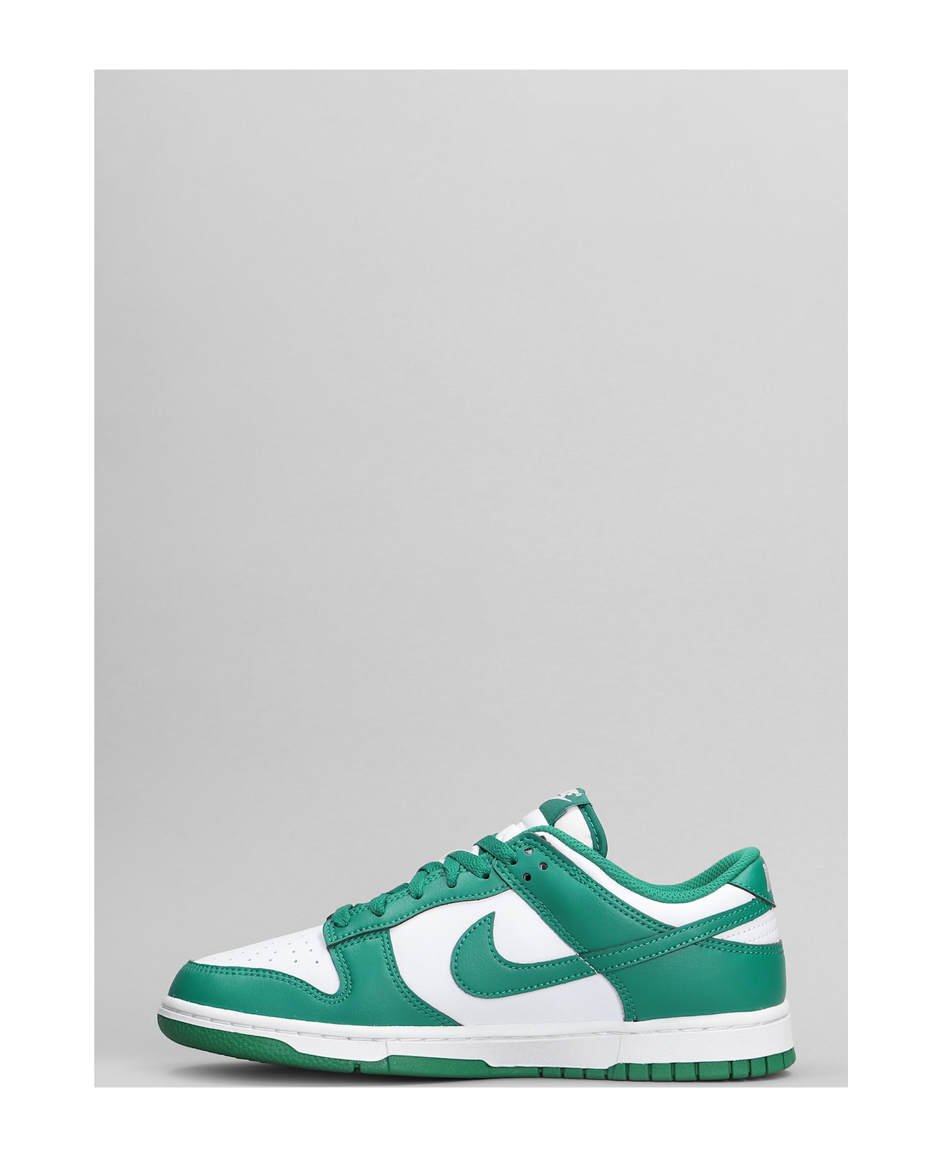 Nike Dunk Low Retro Sneakers In Green Leather - green
