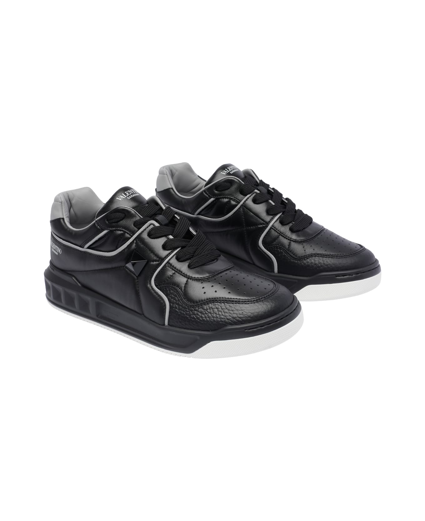 Valentino Garavani One Stud Low-top Sneakers - Black