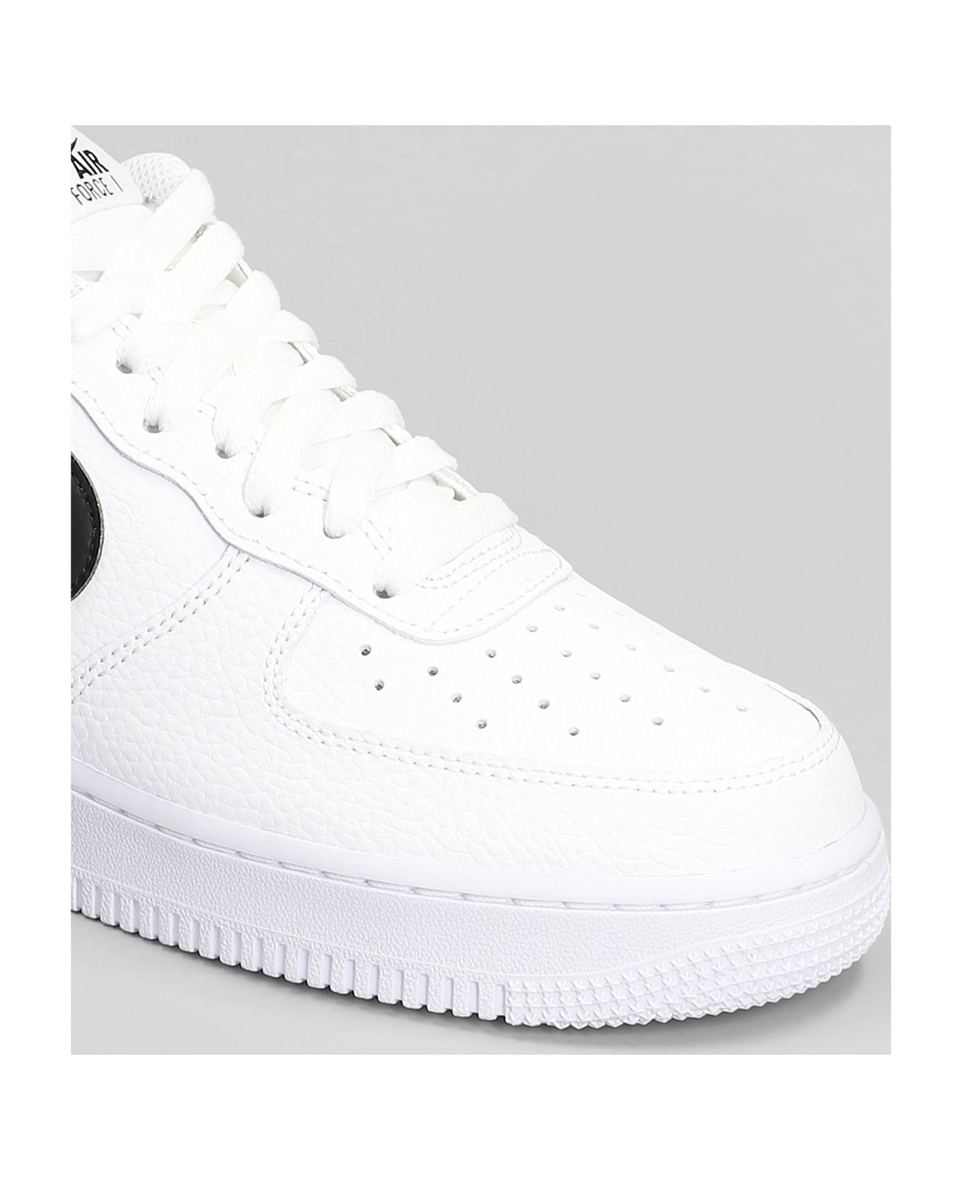 Nike Air Force 1 07 Sneakers In White Leather - white