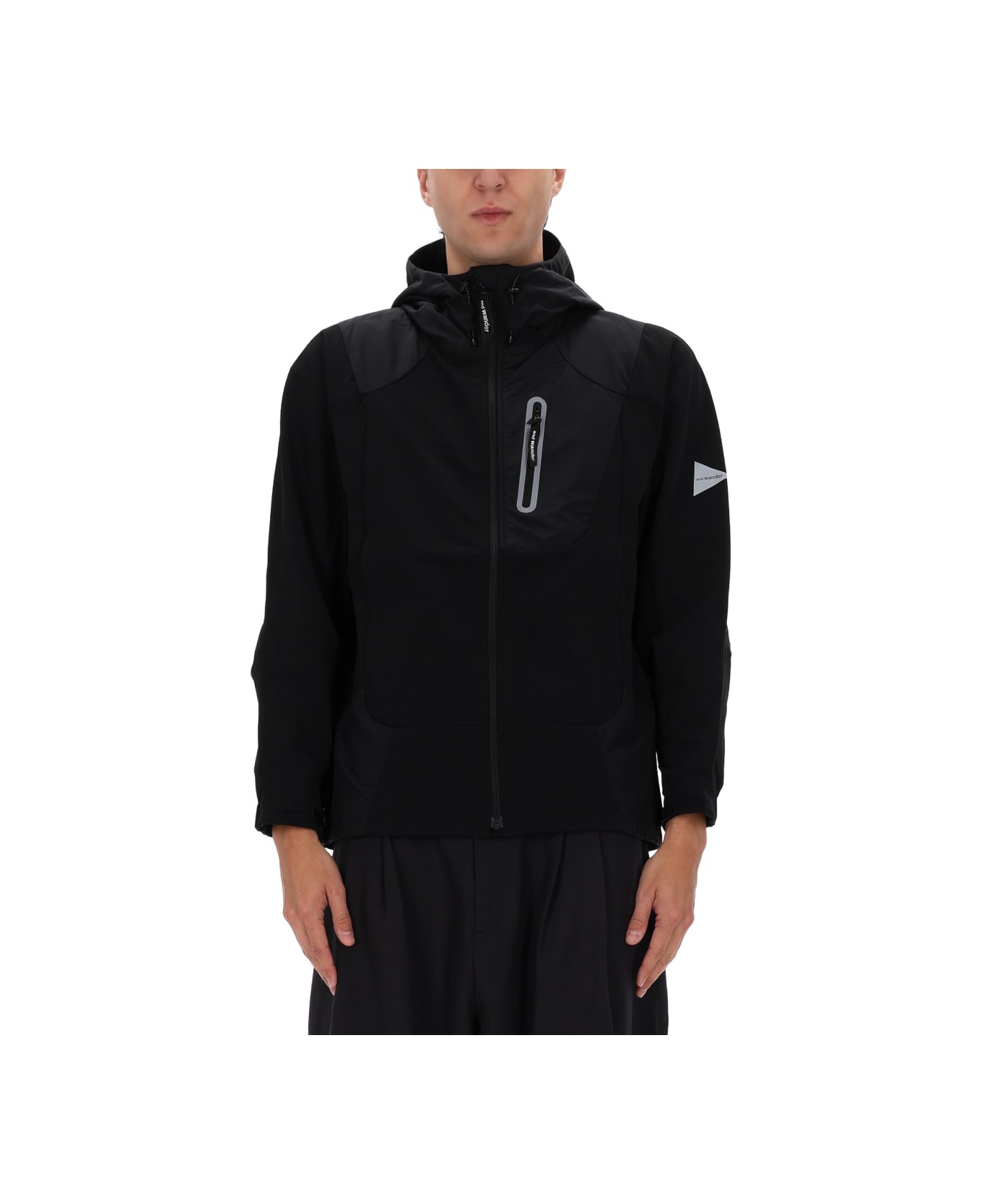 And Wander Jacket With Logo - BLACK