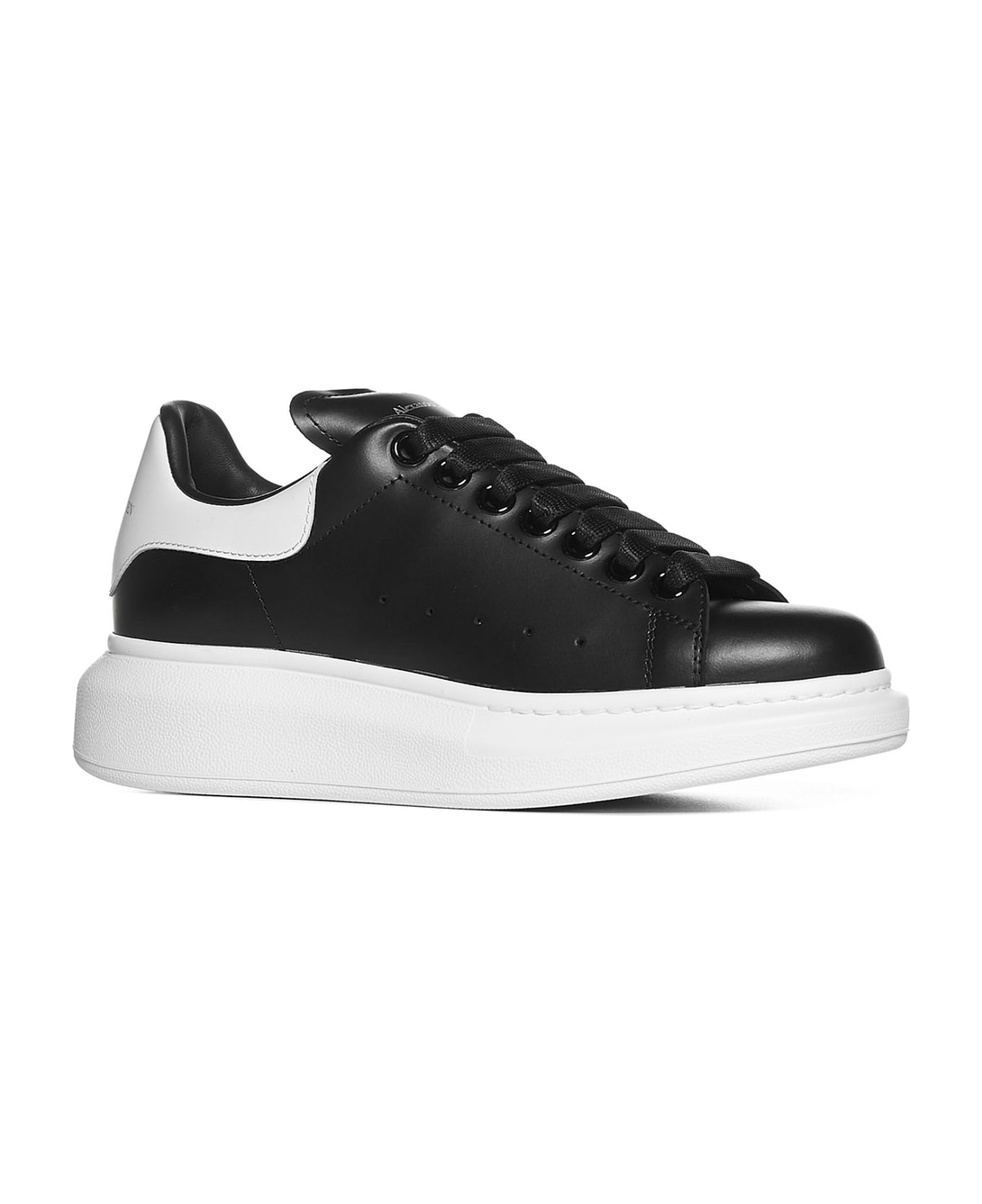 Alexander McQueen Oversized Sneakers In Leather With Contrasting Heel Tab - black ウェッジシューズ