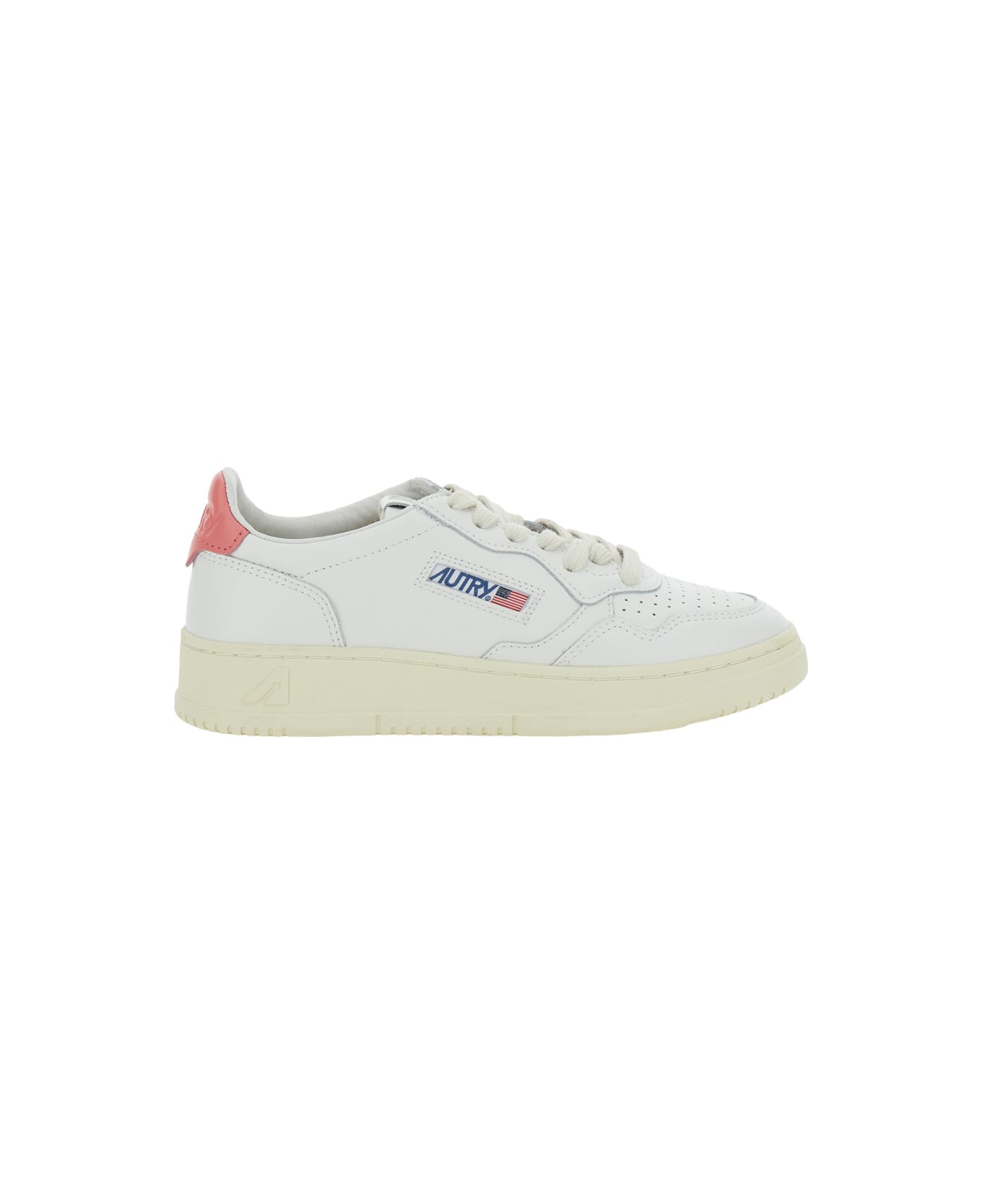 Autry 'medalist' White Low Top Sneakers With Logo Patch On Tongue And Side In Leather Woman - White