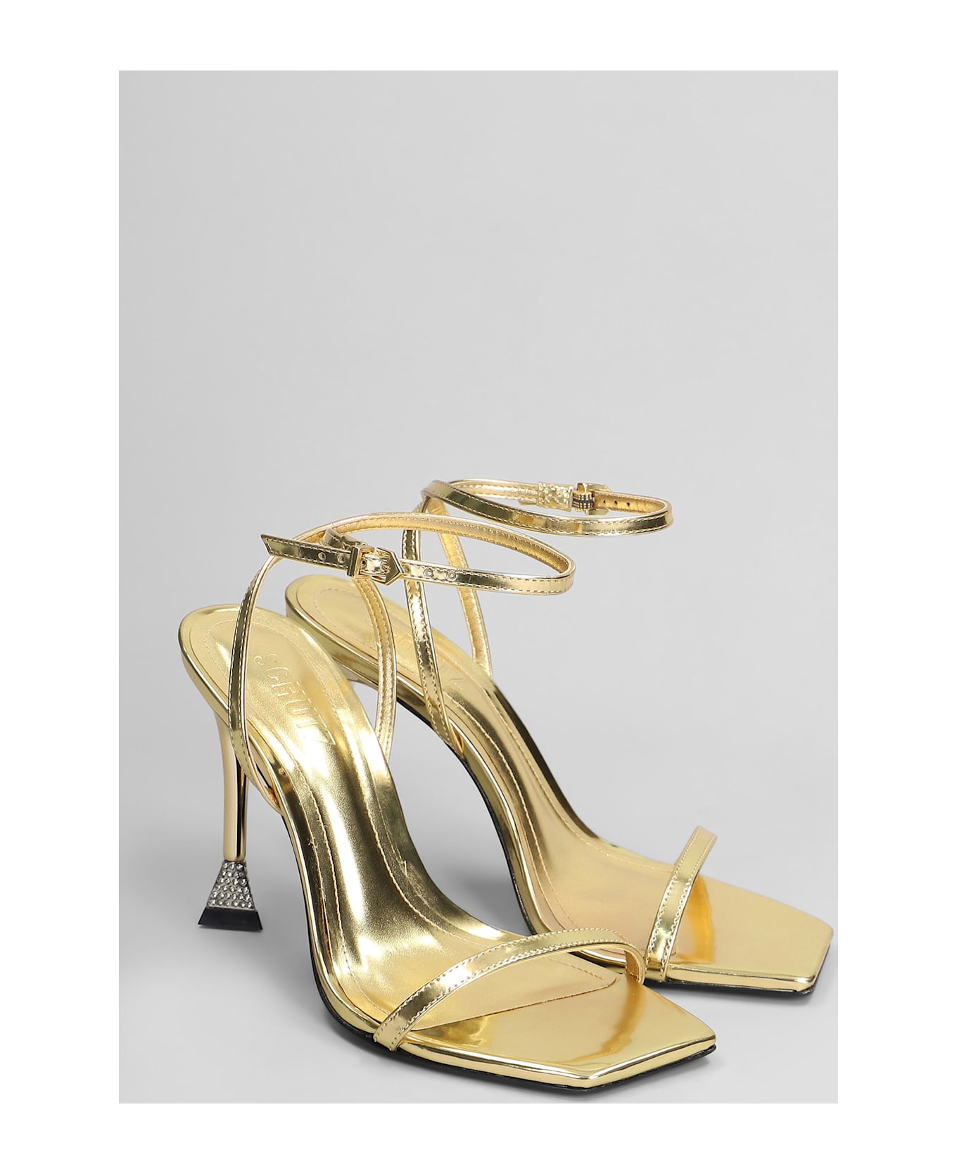 Schutz Joanna Sandals In Gold Leather - gold