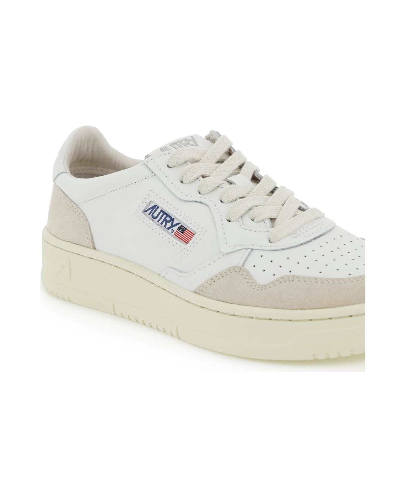 Autry Leather Medalist Low Sneakers - White