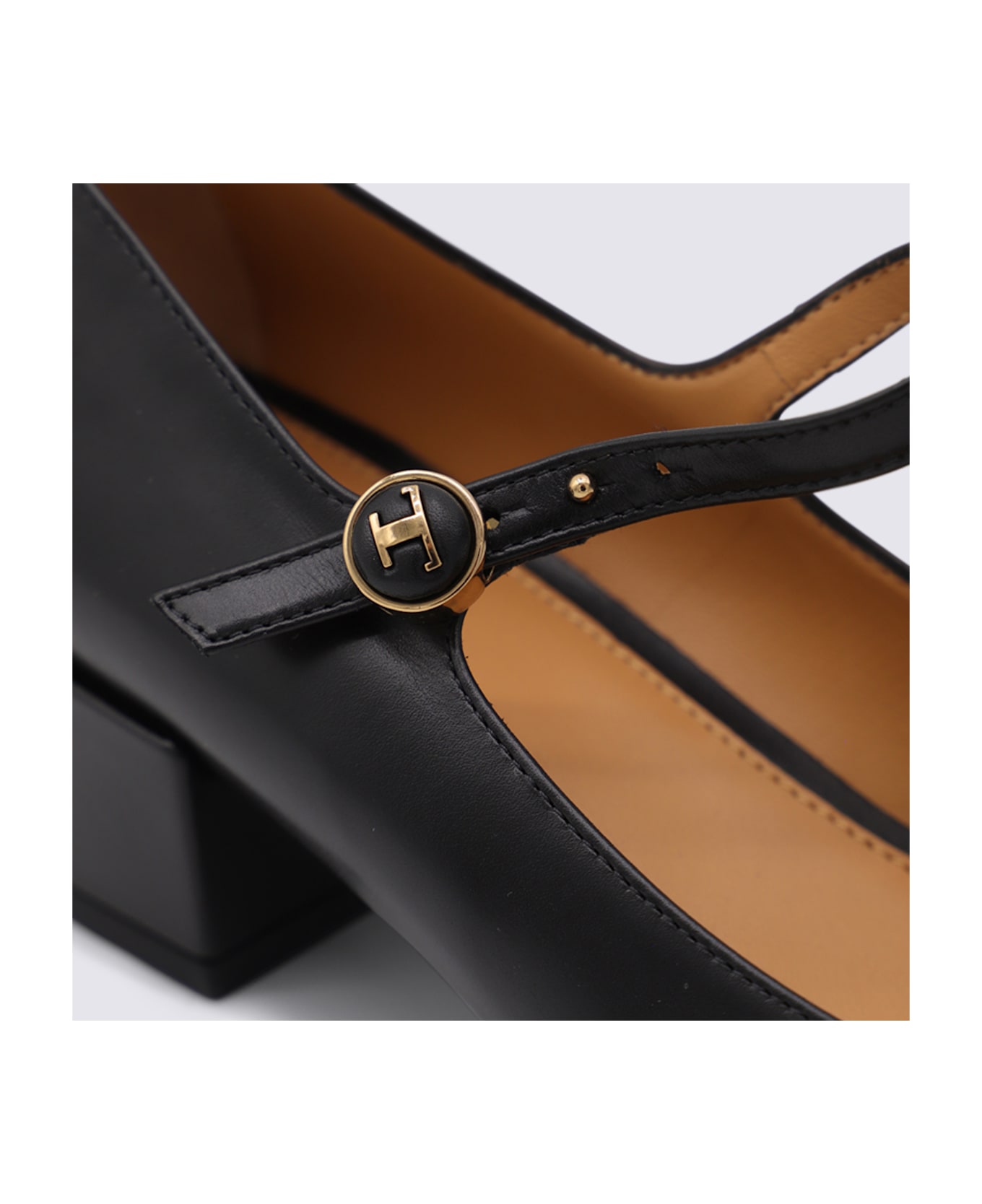 Tod
s Black Leather Pumps - Black