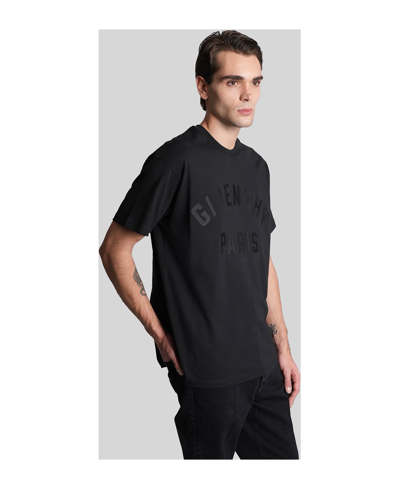 Givenchy T-shirt In Black Cotton - black