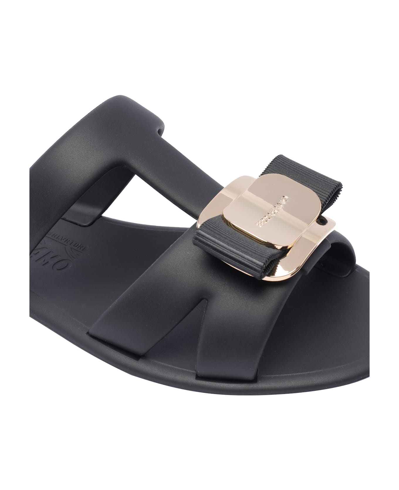 Ferragamo New Vara Plate Slides - Black
