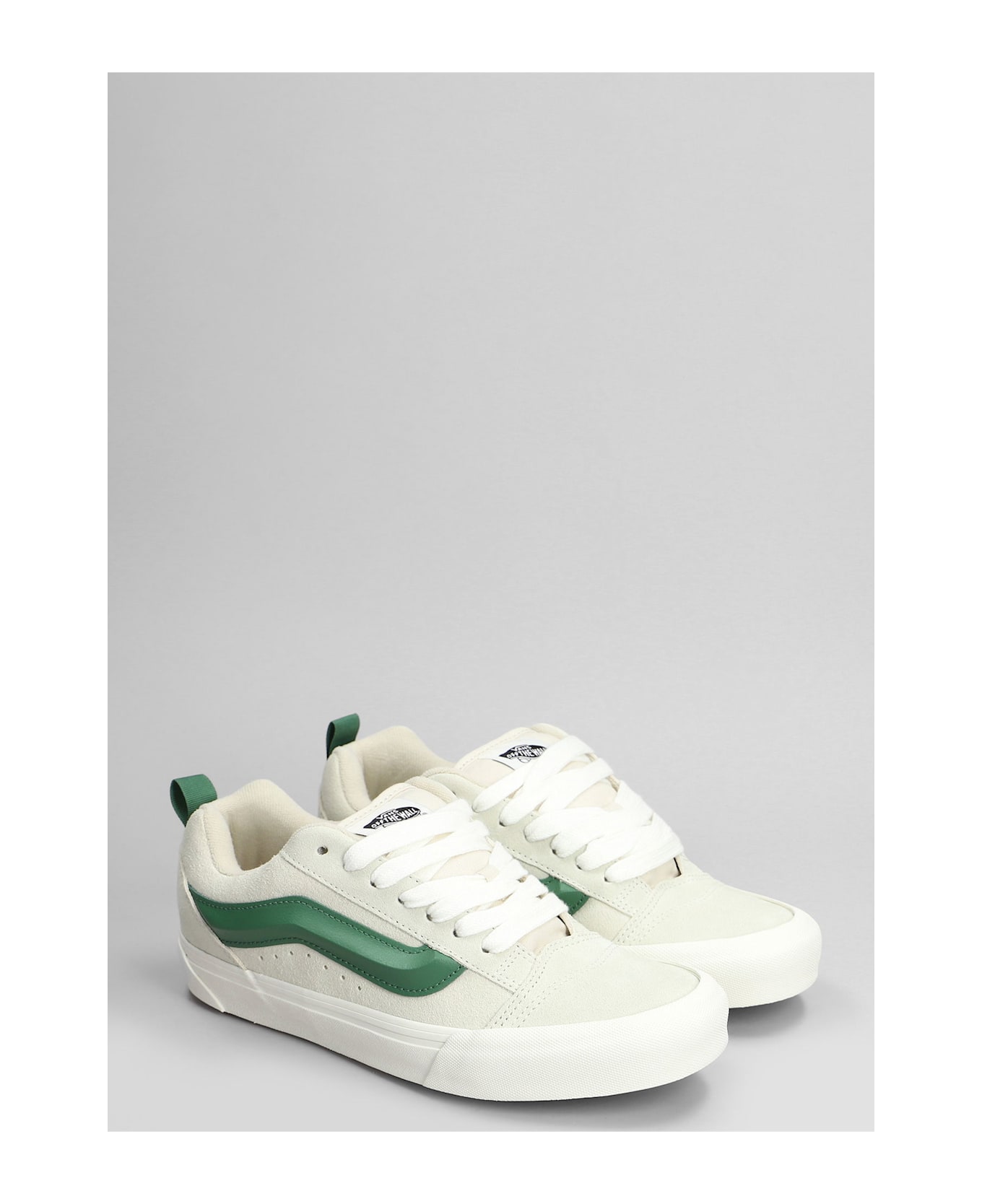 Vans Knu Skool Sneakers In White Suede - white