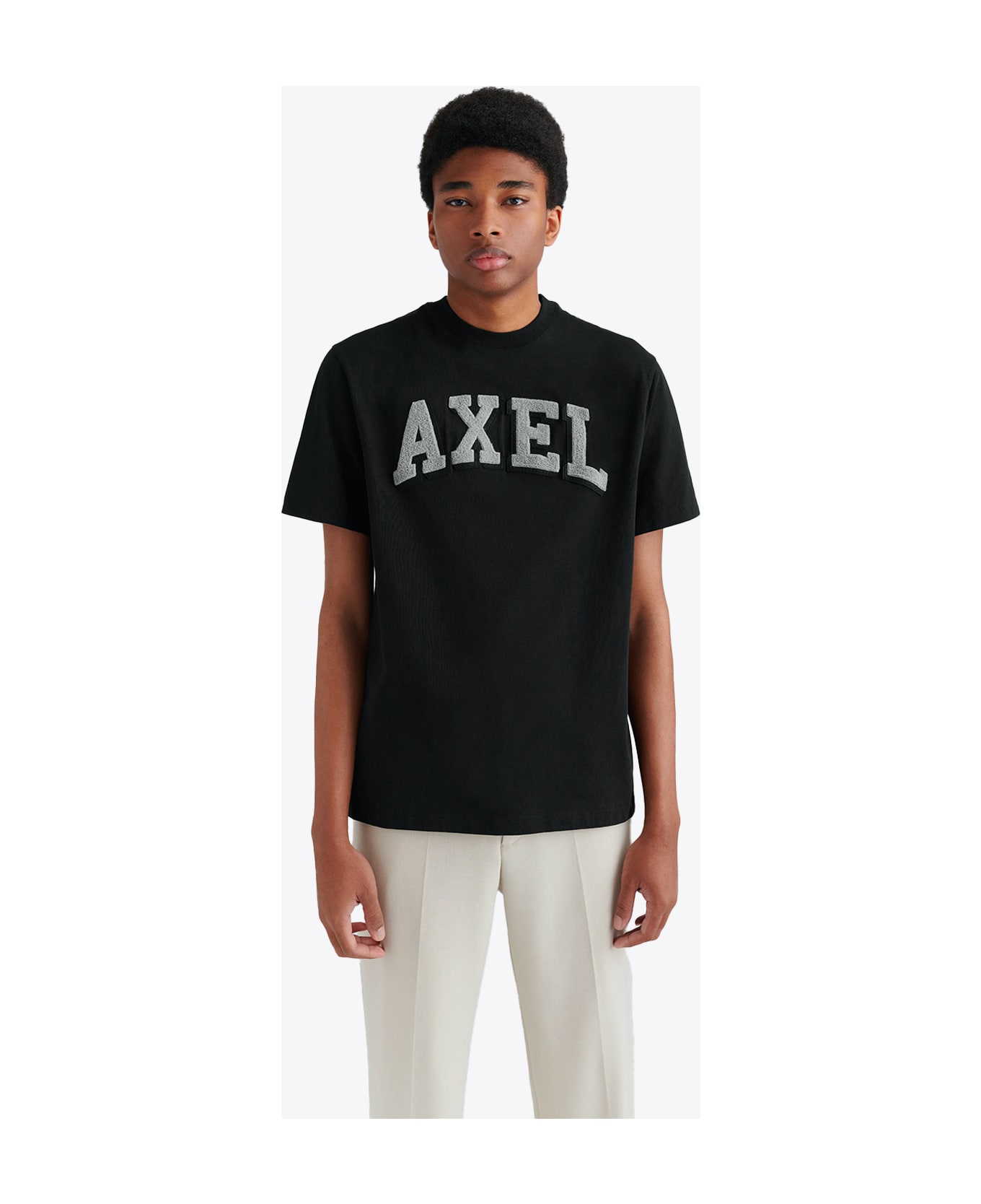 Axel Arigato Axel Arc T-shirt Black t-shirt with arched logo - Axel Arc t-shirt - Nero