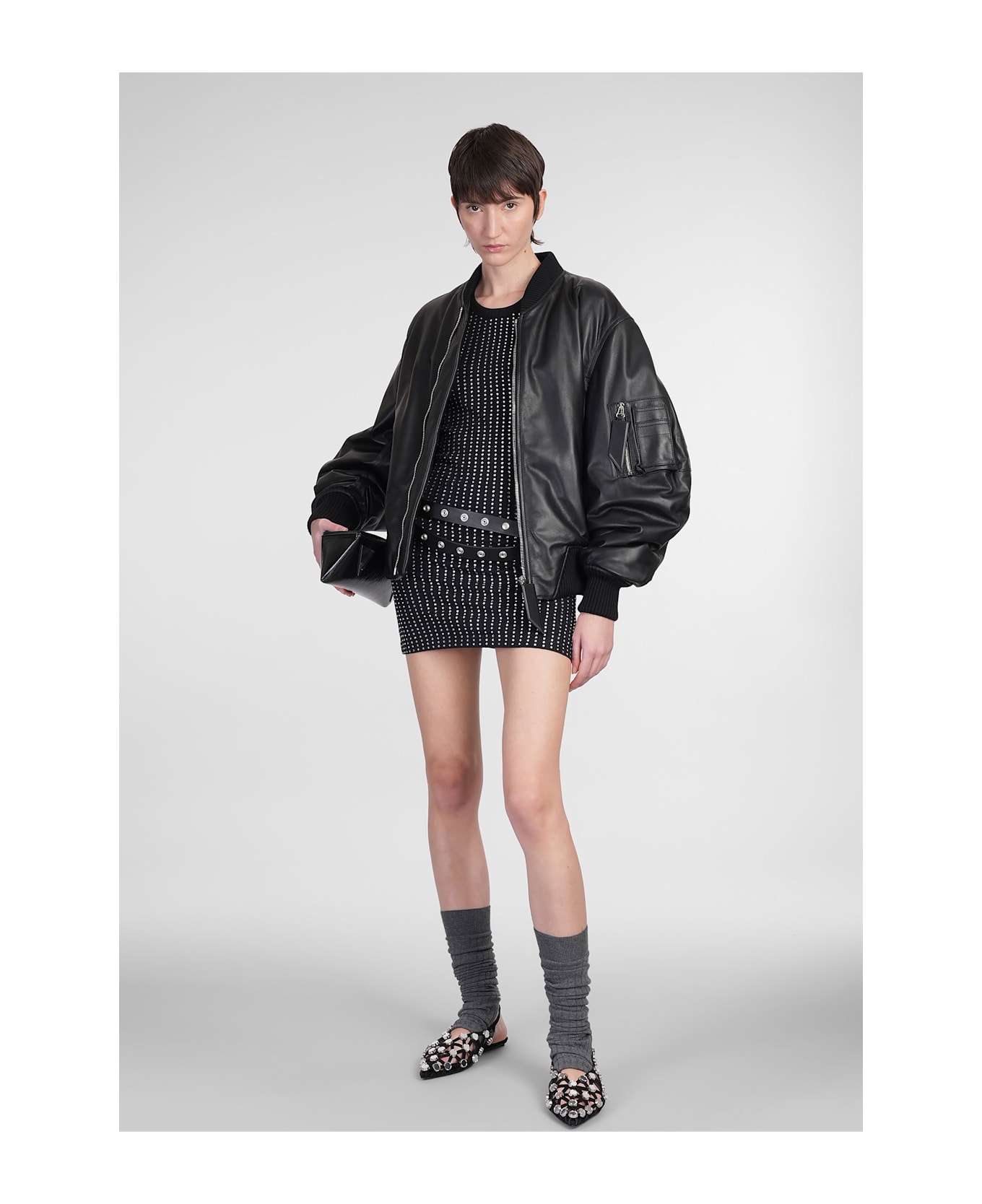 In Black Cotton - Thumbnail 3