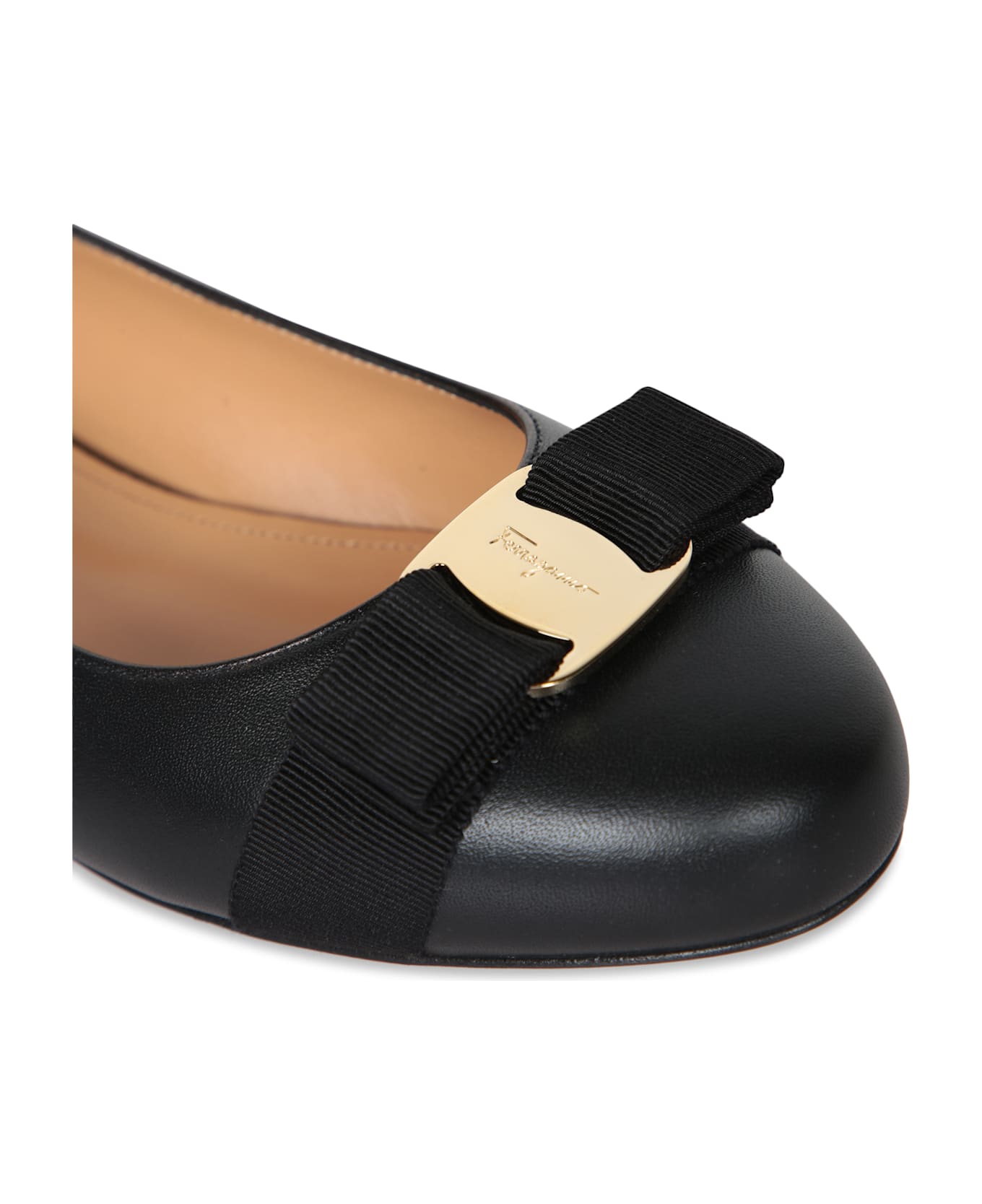 Ferragamo Varina Soft Ballerina In Black - Black