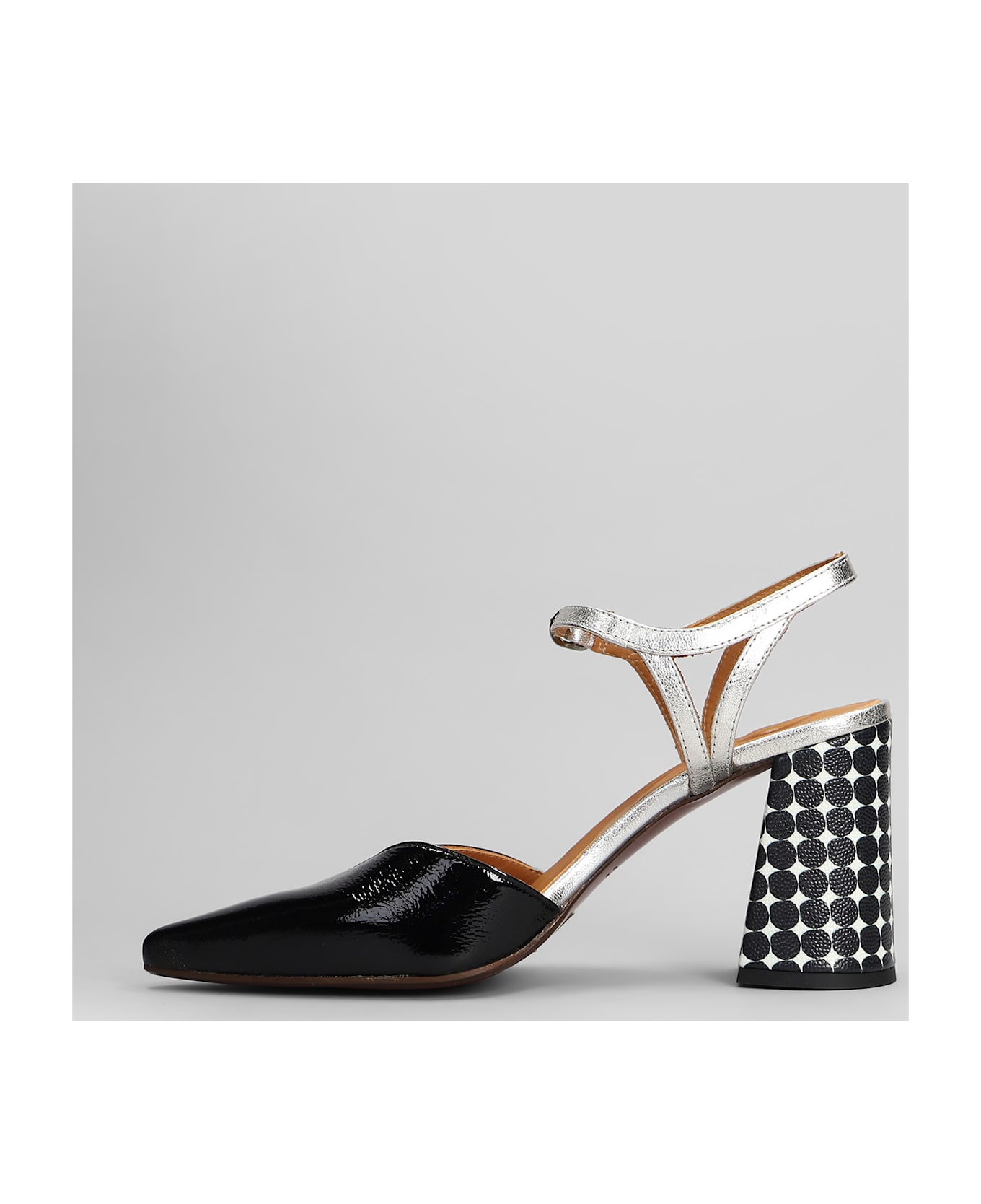 Chie Mihara Pumps In Black Patent Leather - black