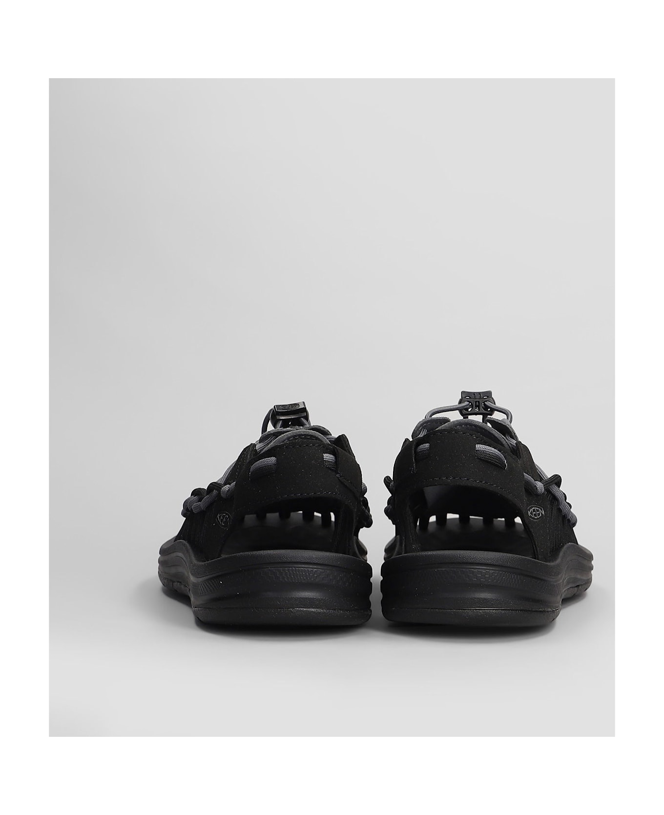 Keen Uneek M Flats In Black Suede And Fabric - black